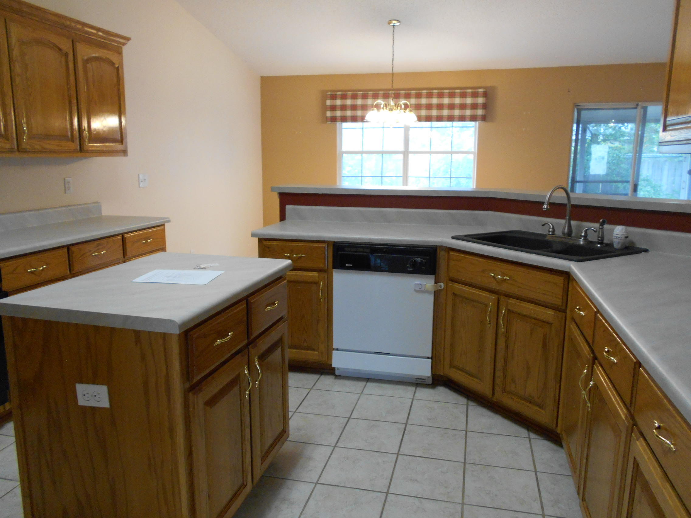 VILLA DANIELLE 1ST ADDN - Residential