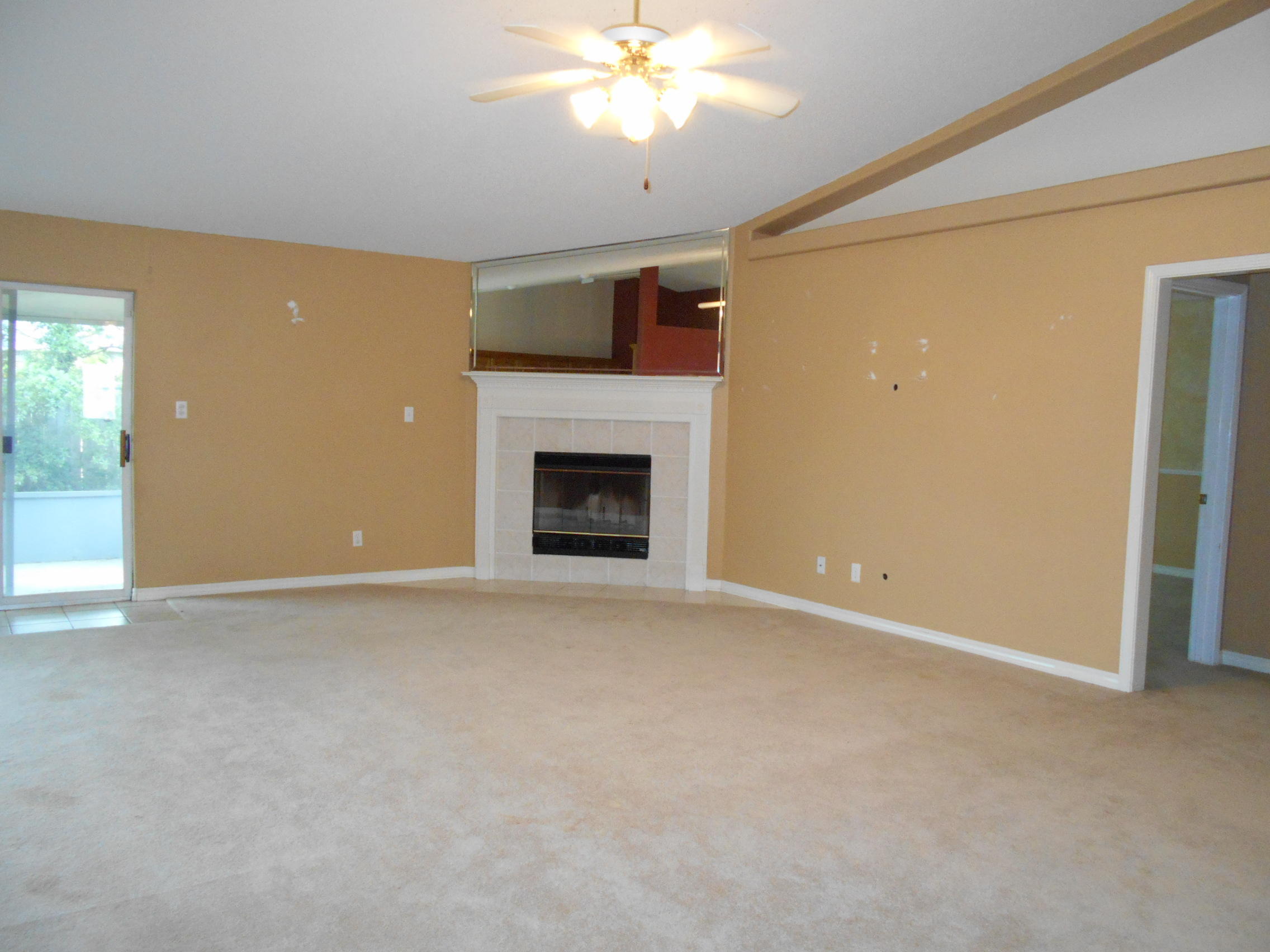 VILLA DANIELLE 1ST ADDN - Residential