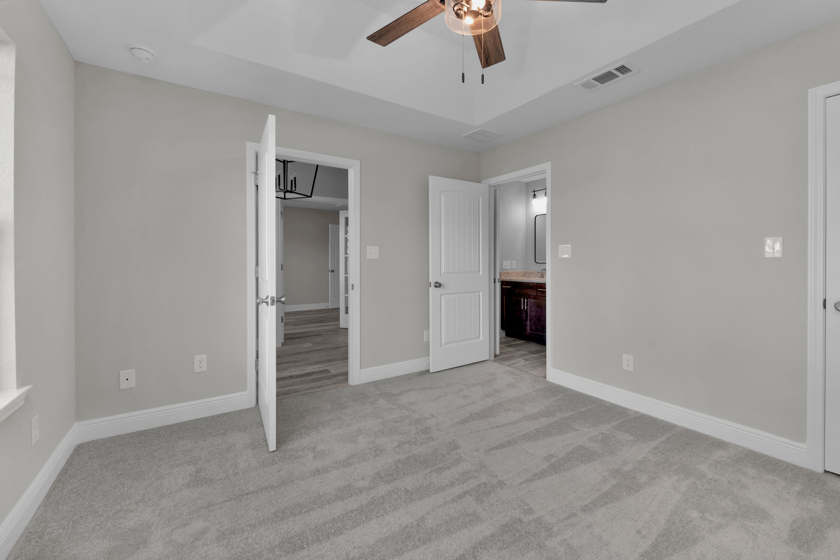 THE PINES - Residential