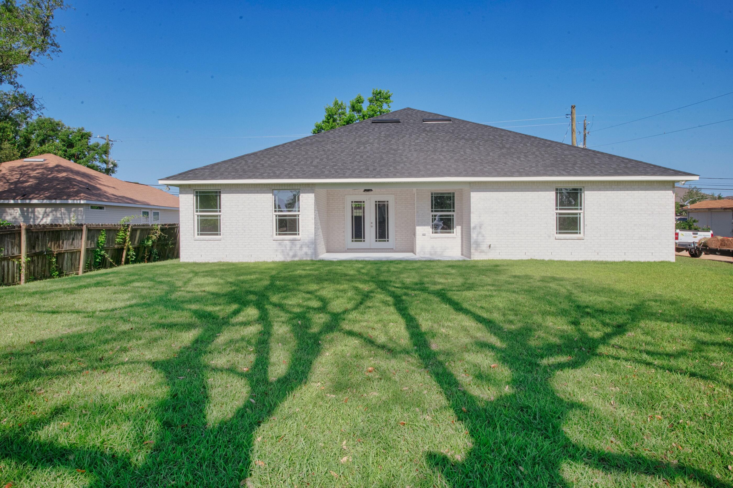 THE PINES - Residential