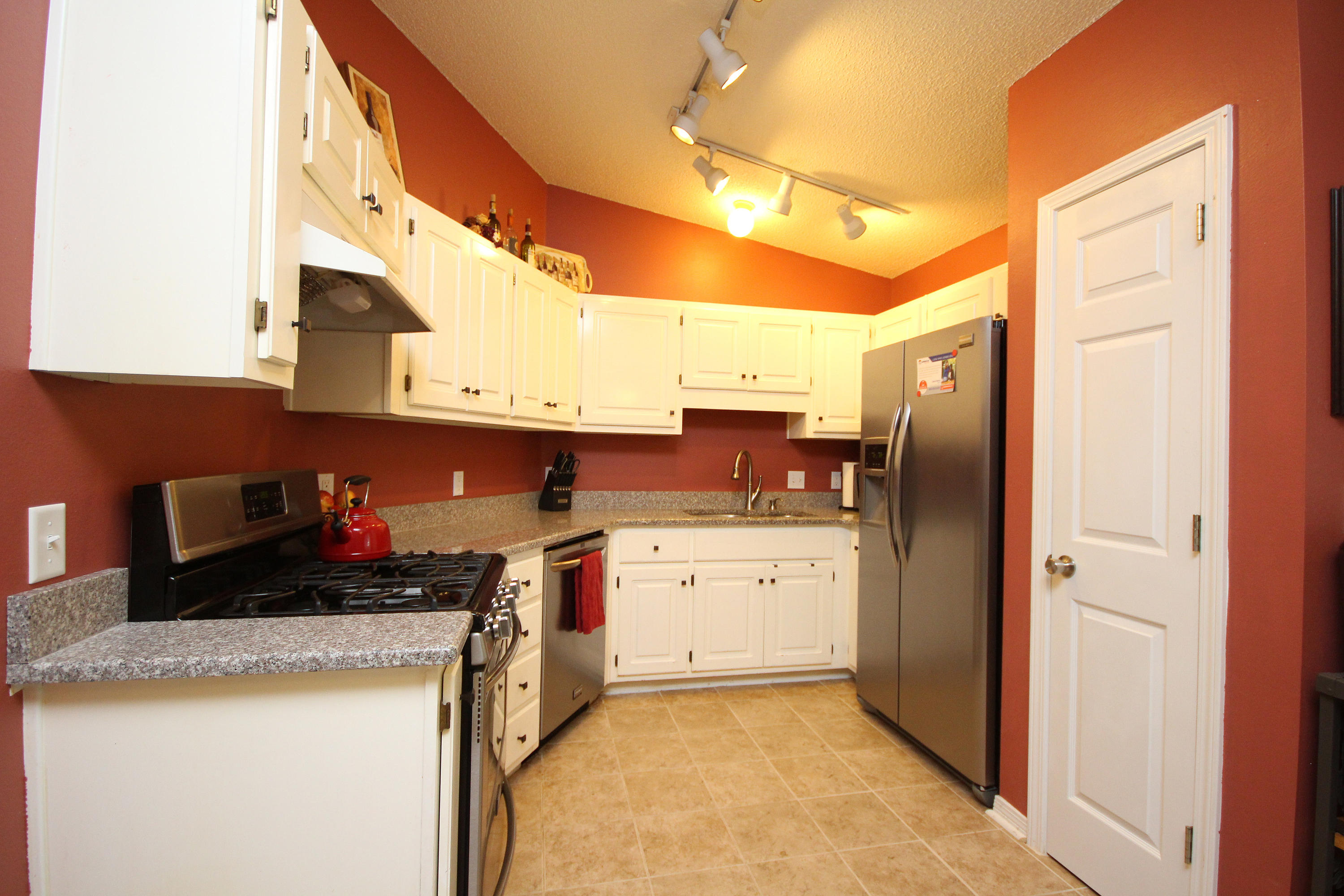 BENT TREE ESTATES - Residential