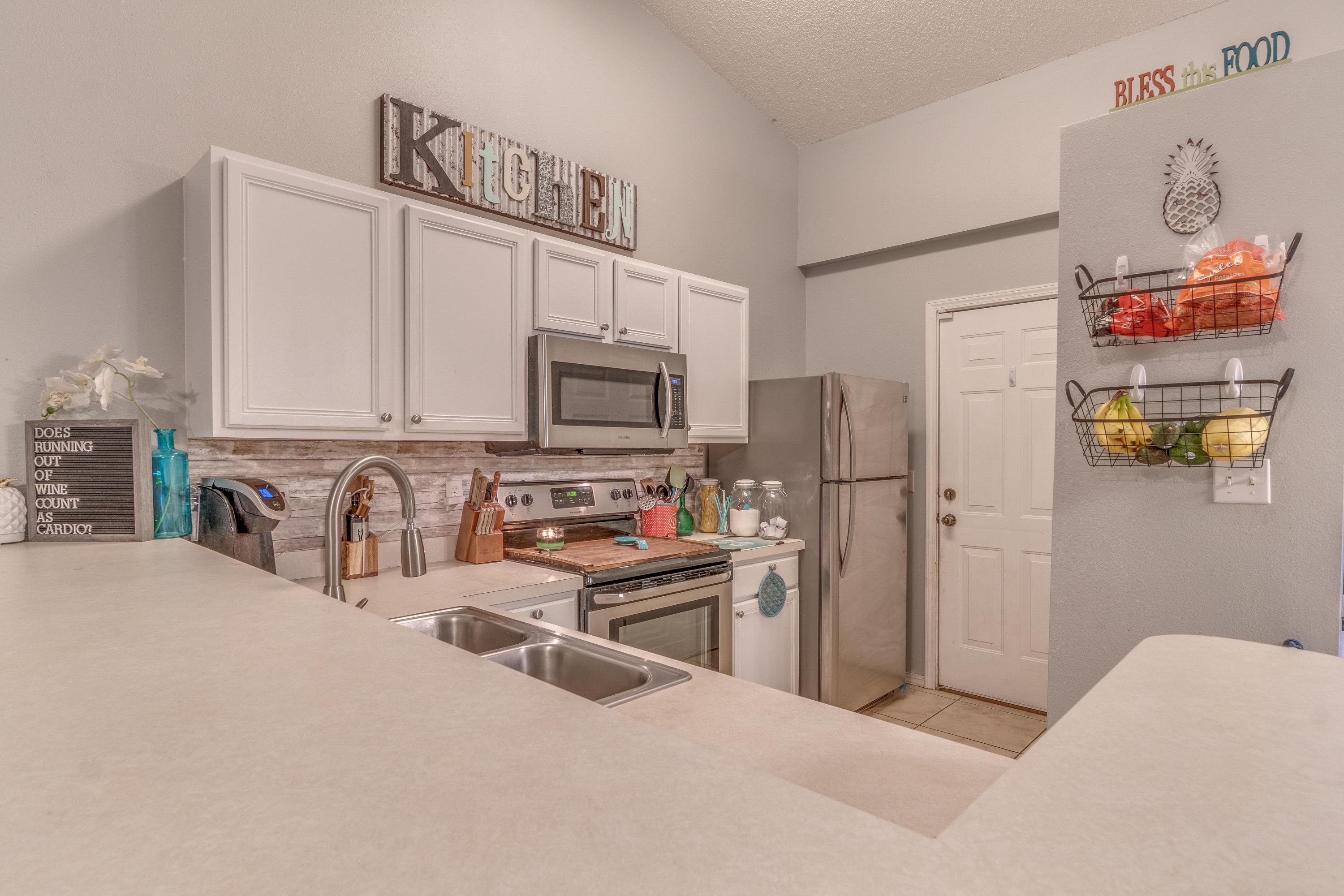 RIDGE CREST PH I - Residential