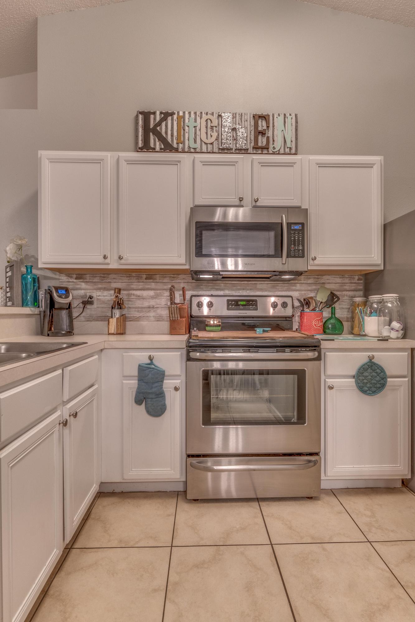 RIDGE CREST PH I - Residential