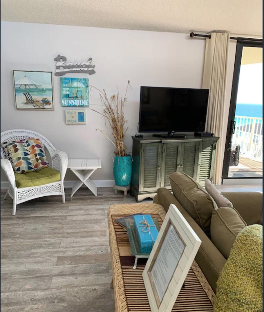 MAINSAIL CONDO PH 4 - Residential