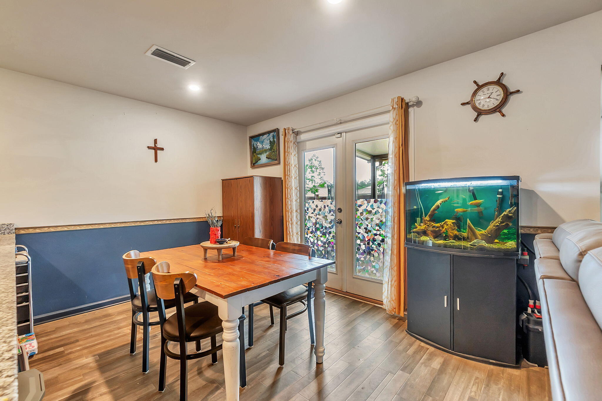 SAWMILL COURT - Residential