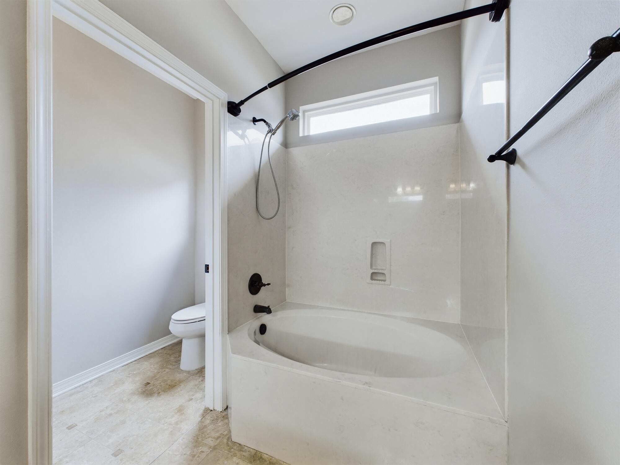 HERITAGE MANOR - Residential Lease