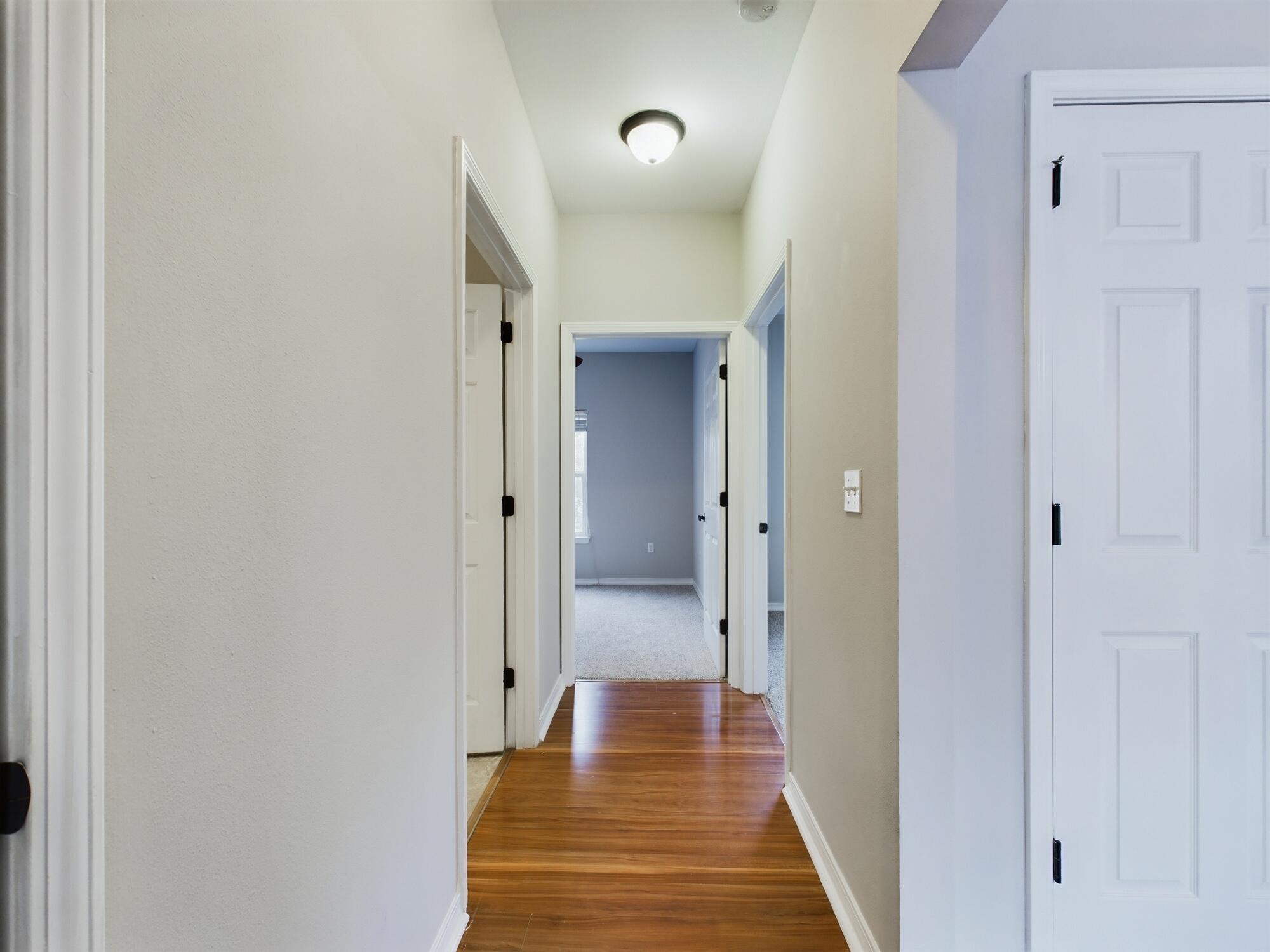 HERITAGE MANOR - Residential Lease