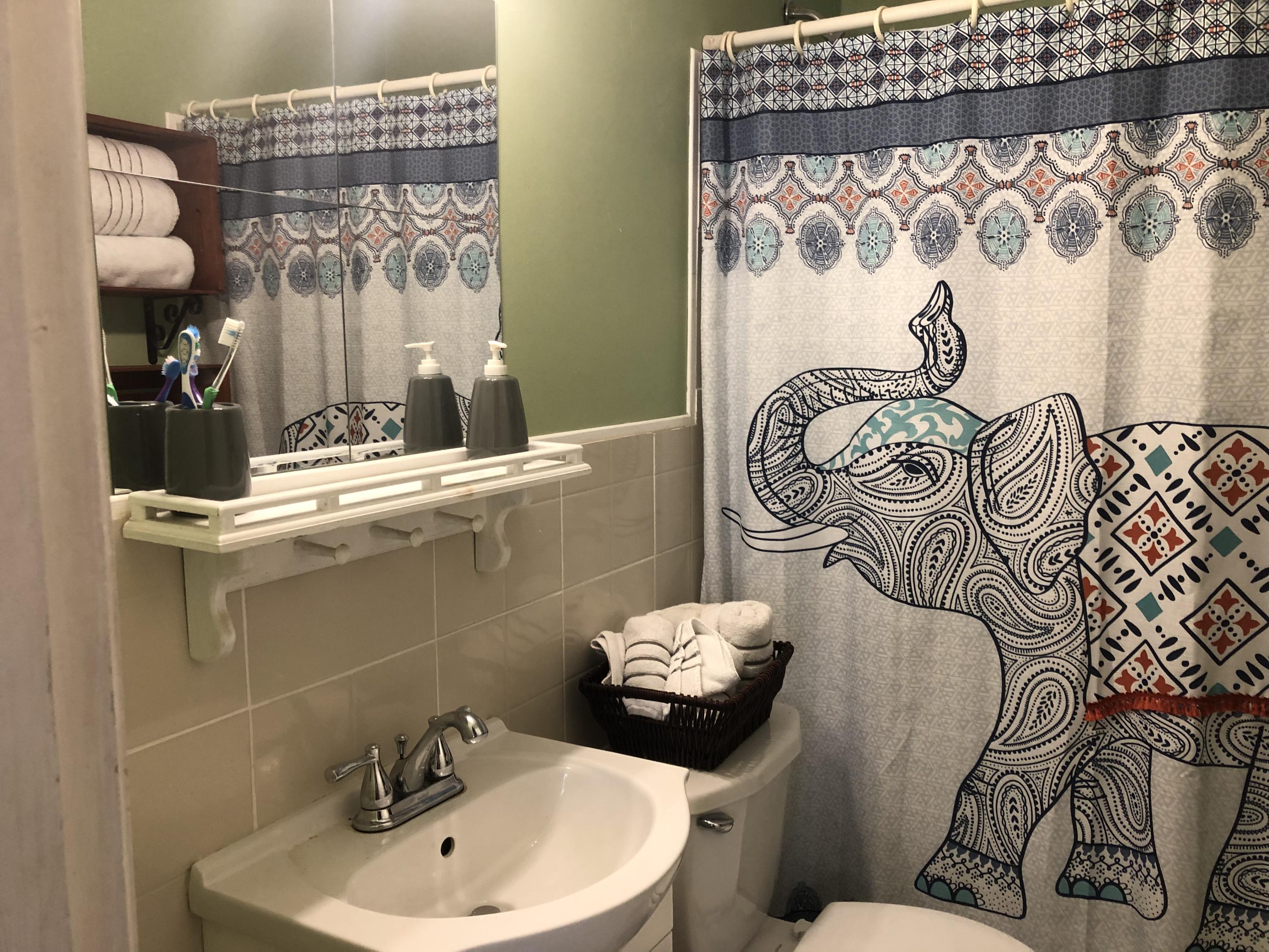 NAVY POINT - Residential