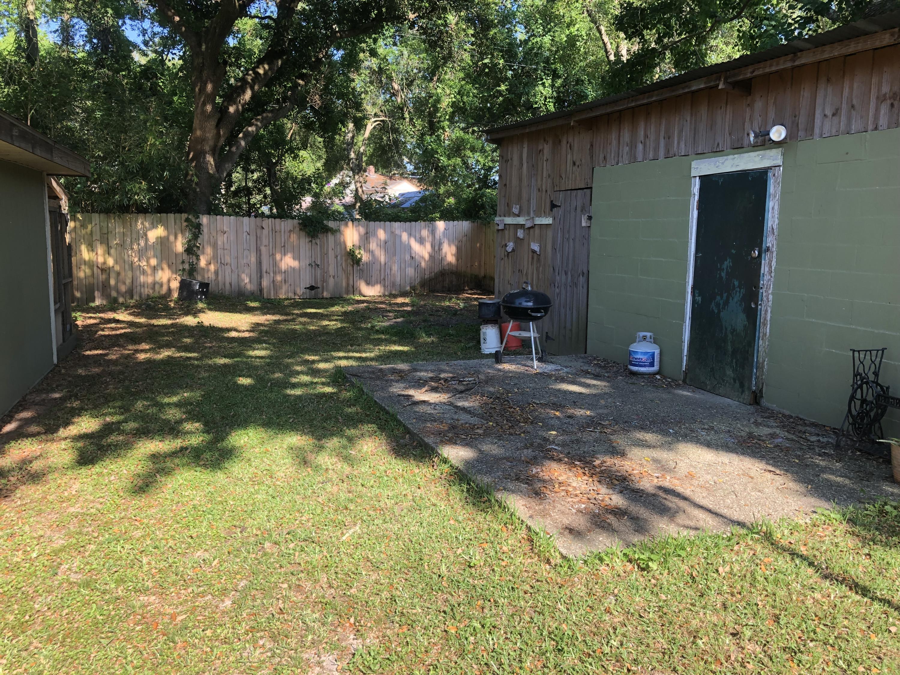 NAVY POINT - Residential