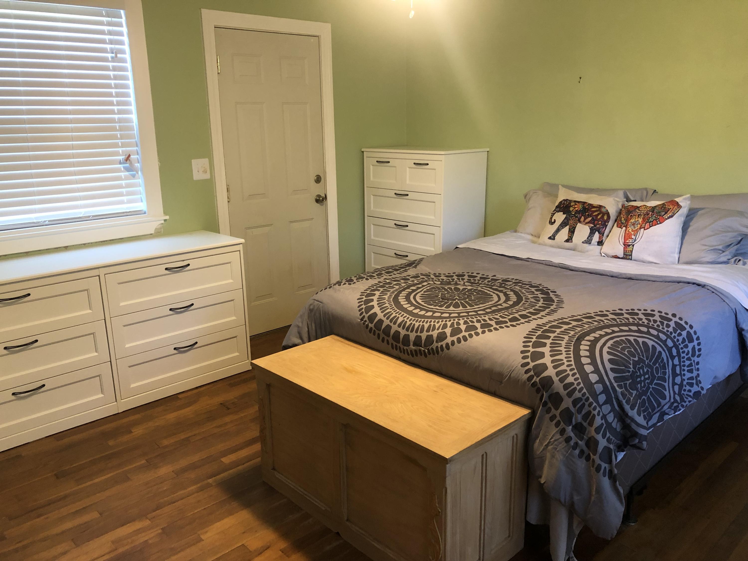 NAVY POINT - Residential