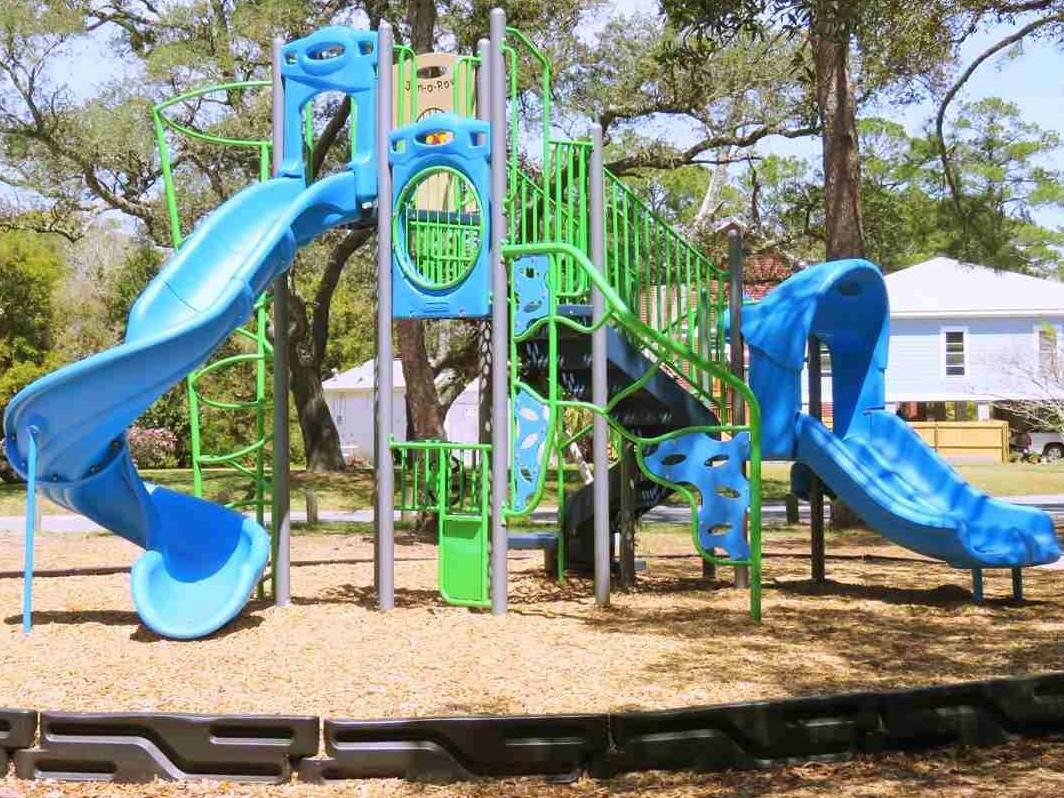 NAVY POINT - Residential