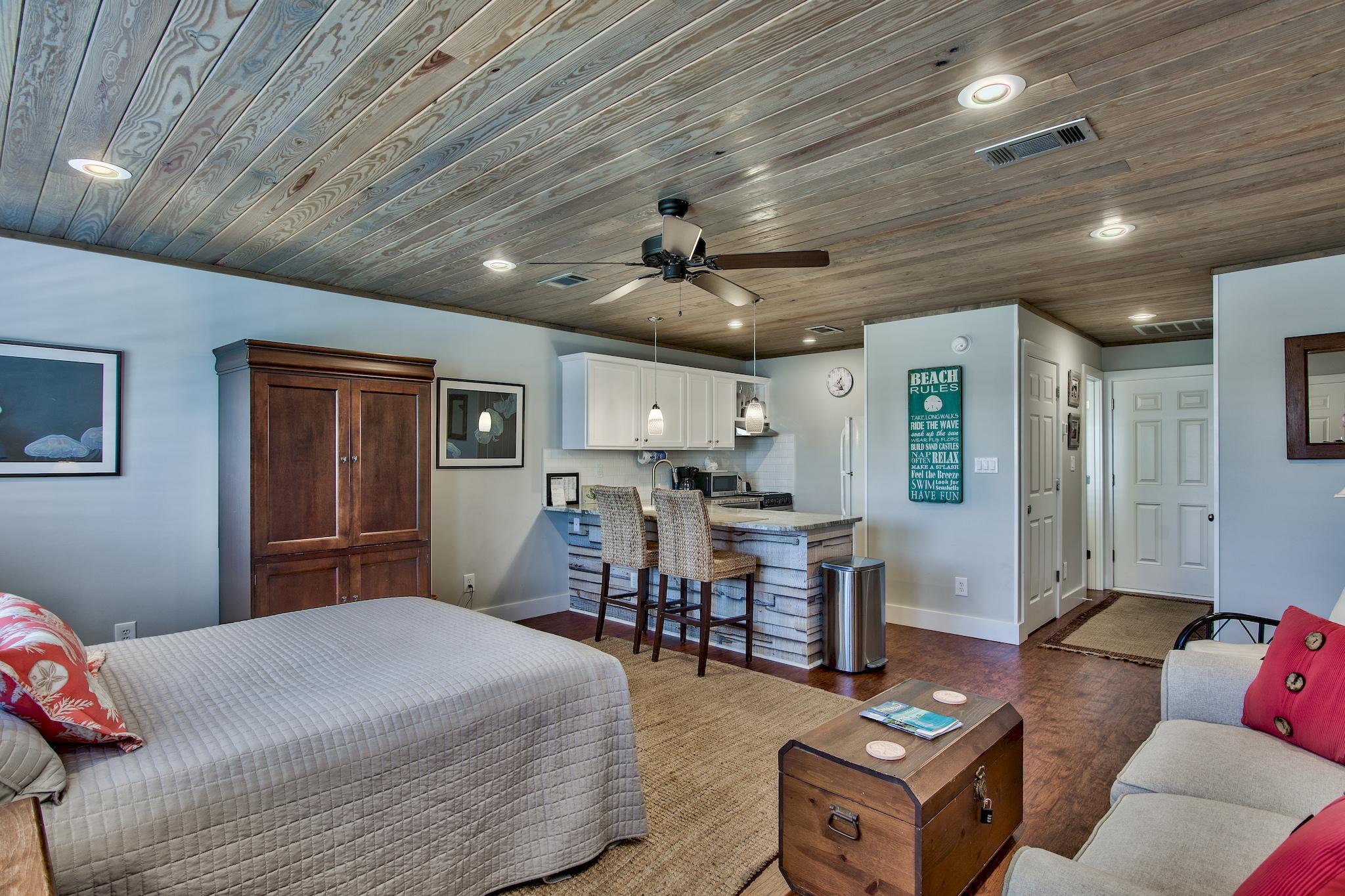 HIDDEN BEACH VILLAS CONDO - Residential