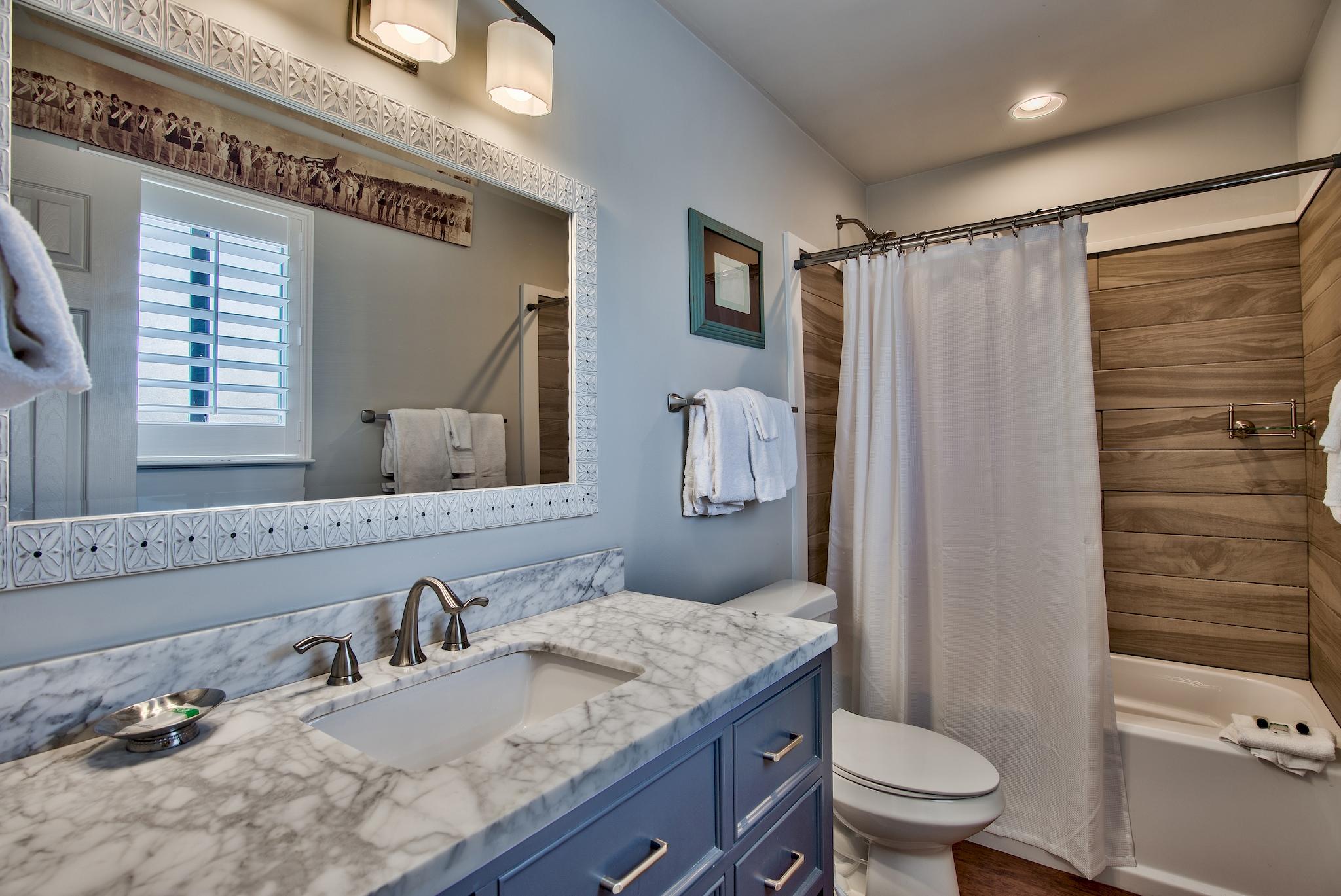 HIDDEN BEACH VILLAS CONDO - Residential