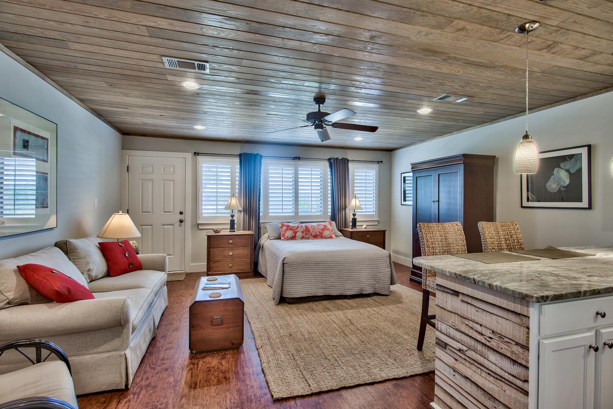 HIDDEN BEACH VILLAS CONDO - Residential