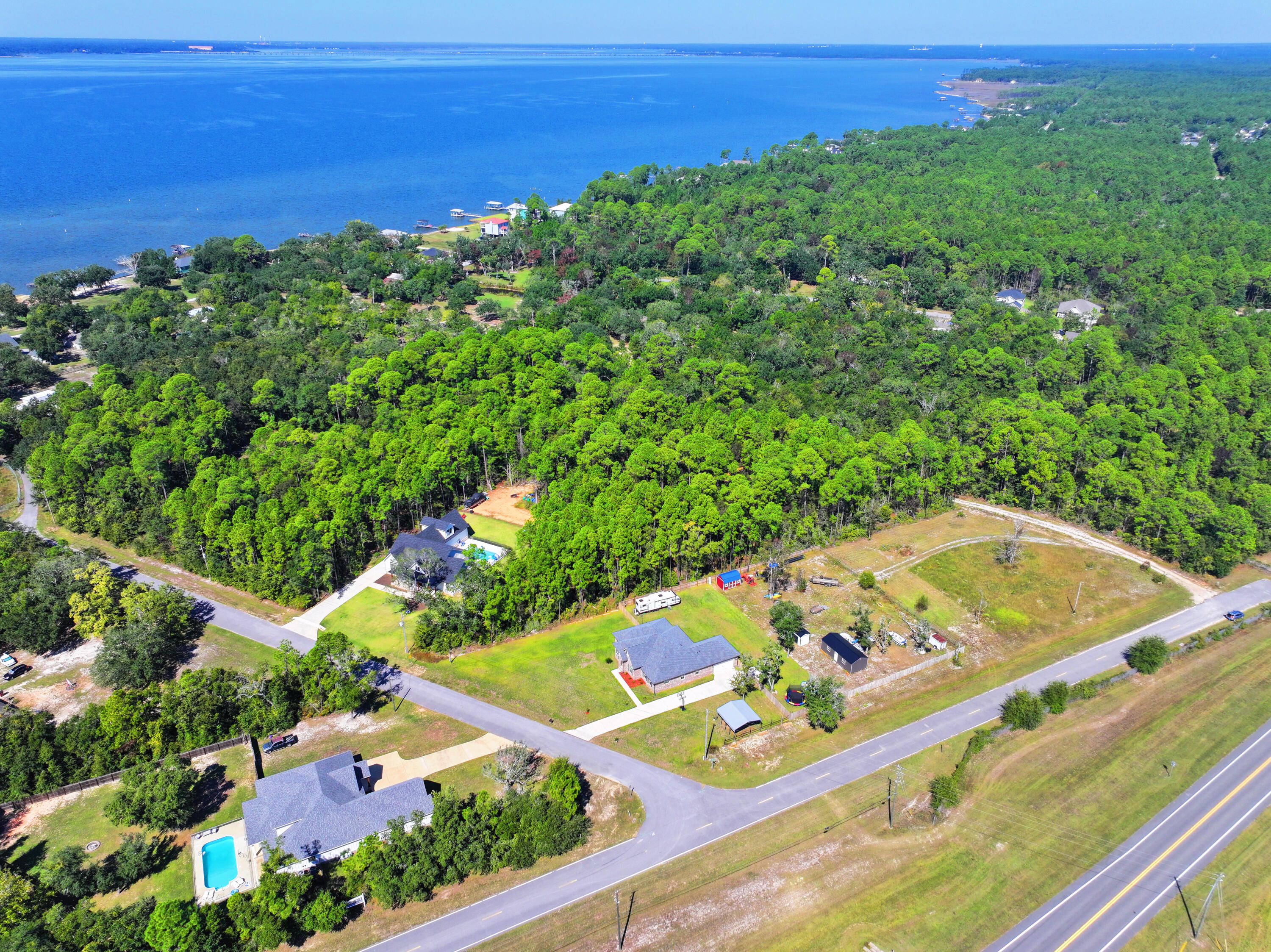 HARBOUR OAKS - Land