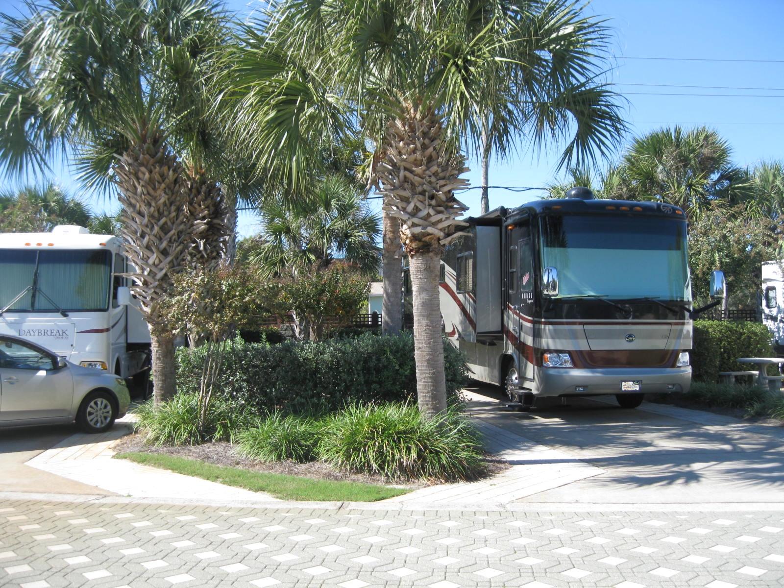 DESTIN RV BEACH RESORT - Land
