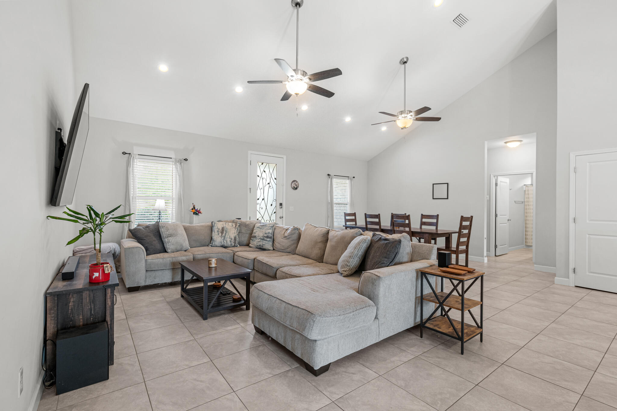 WYNNEHAVEN BEACH ESTATES - Residential