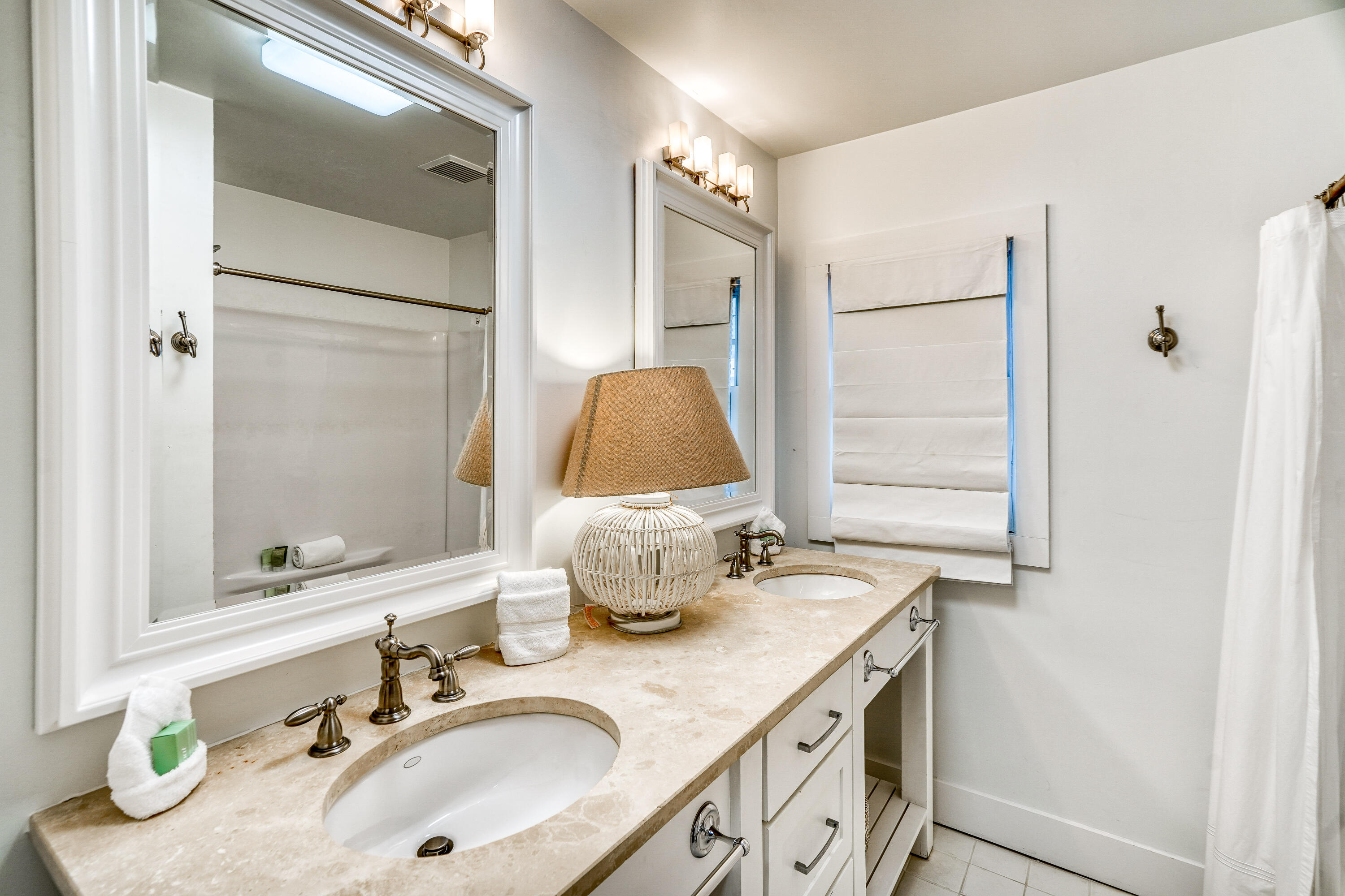 SEAGROVE 3RD ADDN - Residential