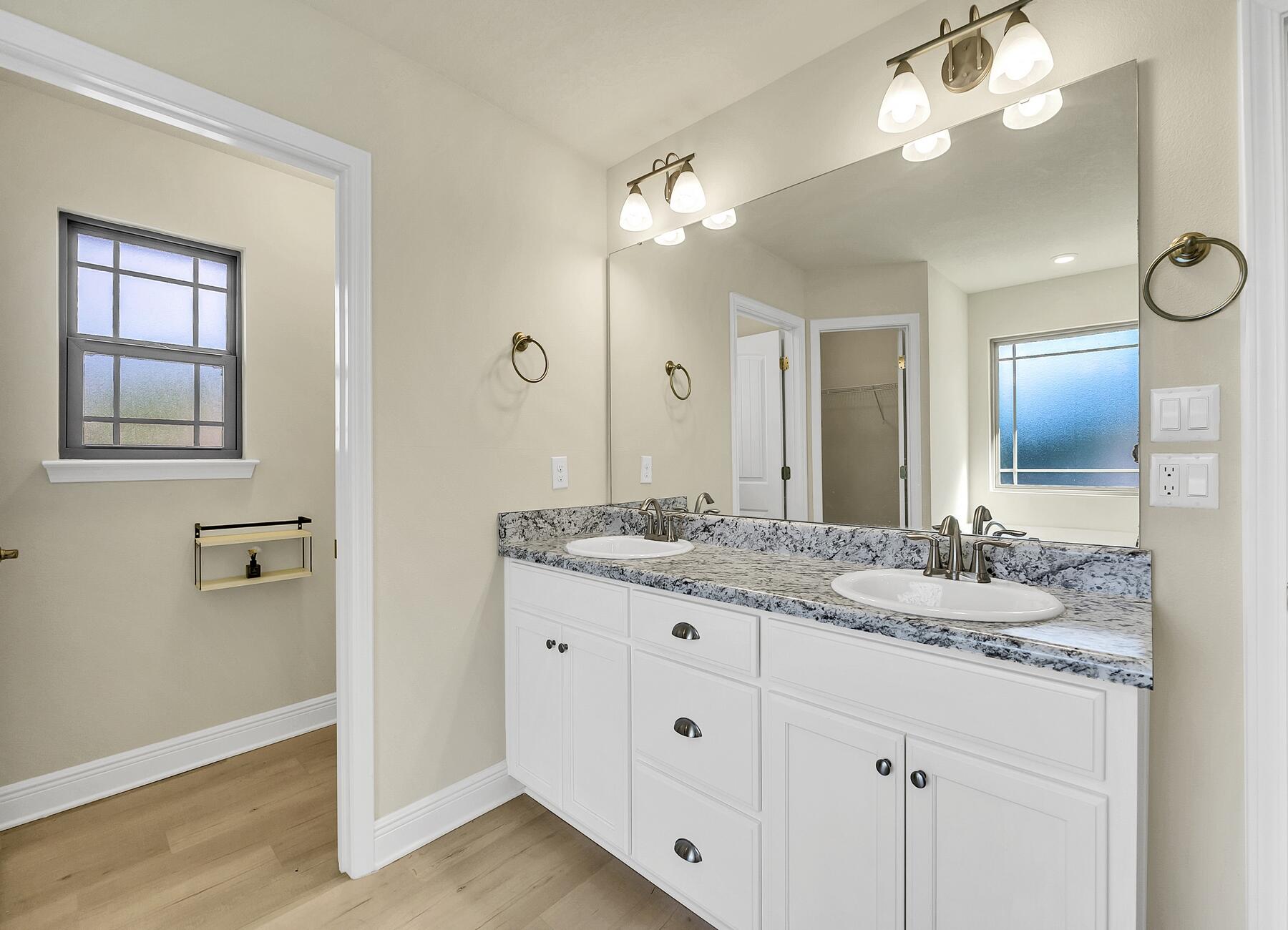 HIDDEN VALLEY - Residential Lease