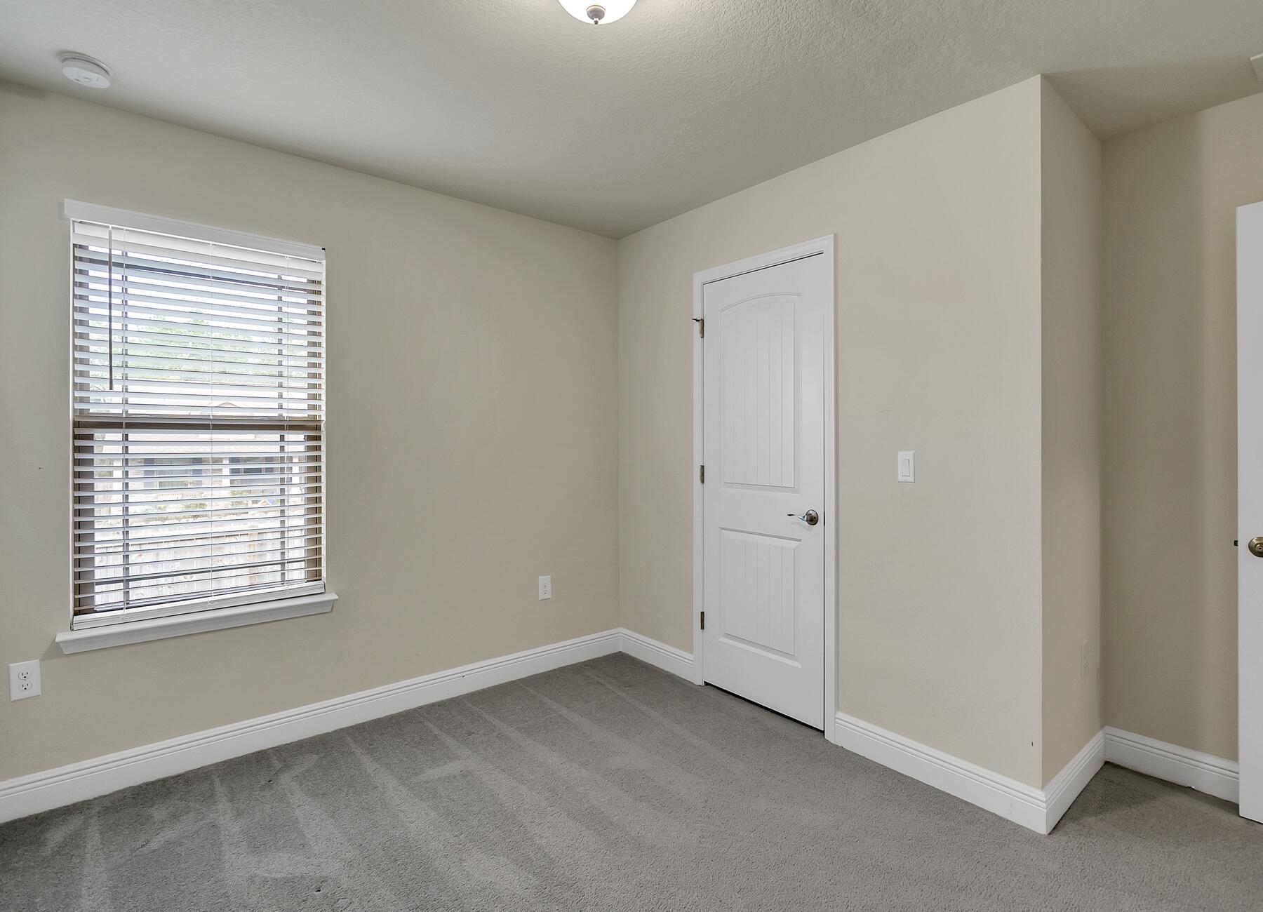 HIDDEN VALLEY - Residential Lease