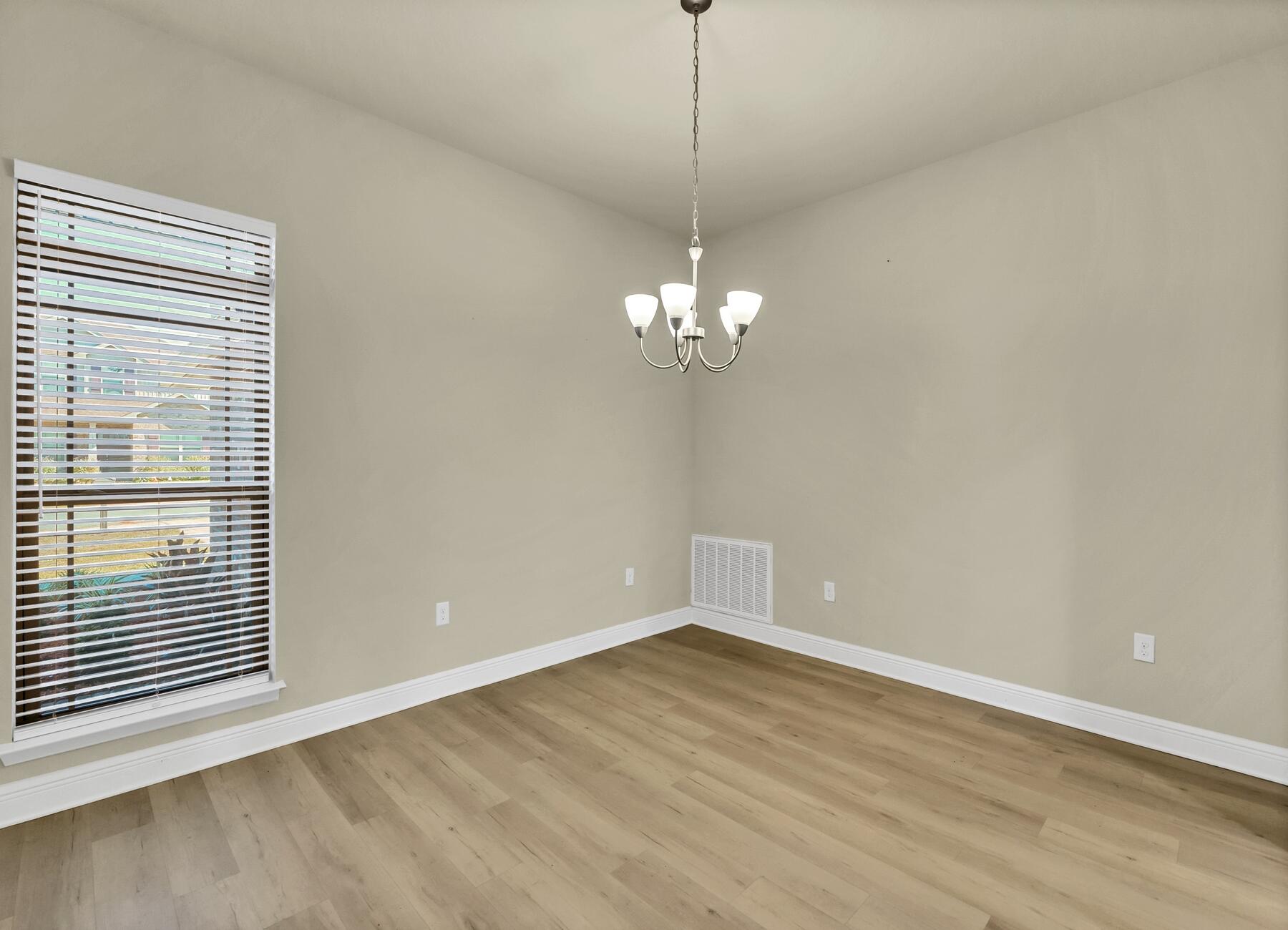 HIDDEN VALLEY - Residential Lease