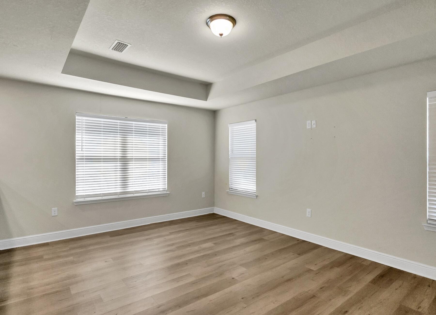 HIDDEN VALLEY - Residential Lease