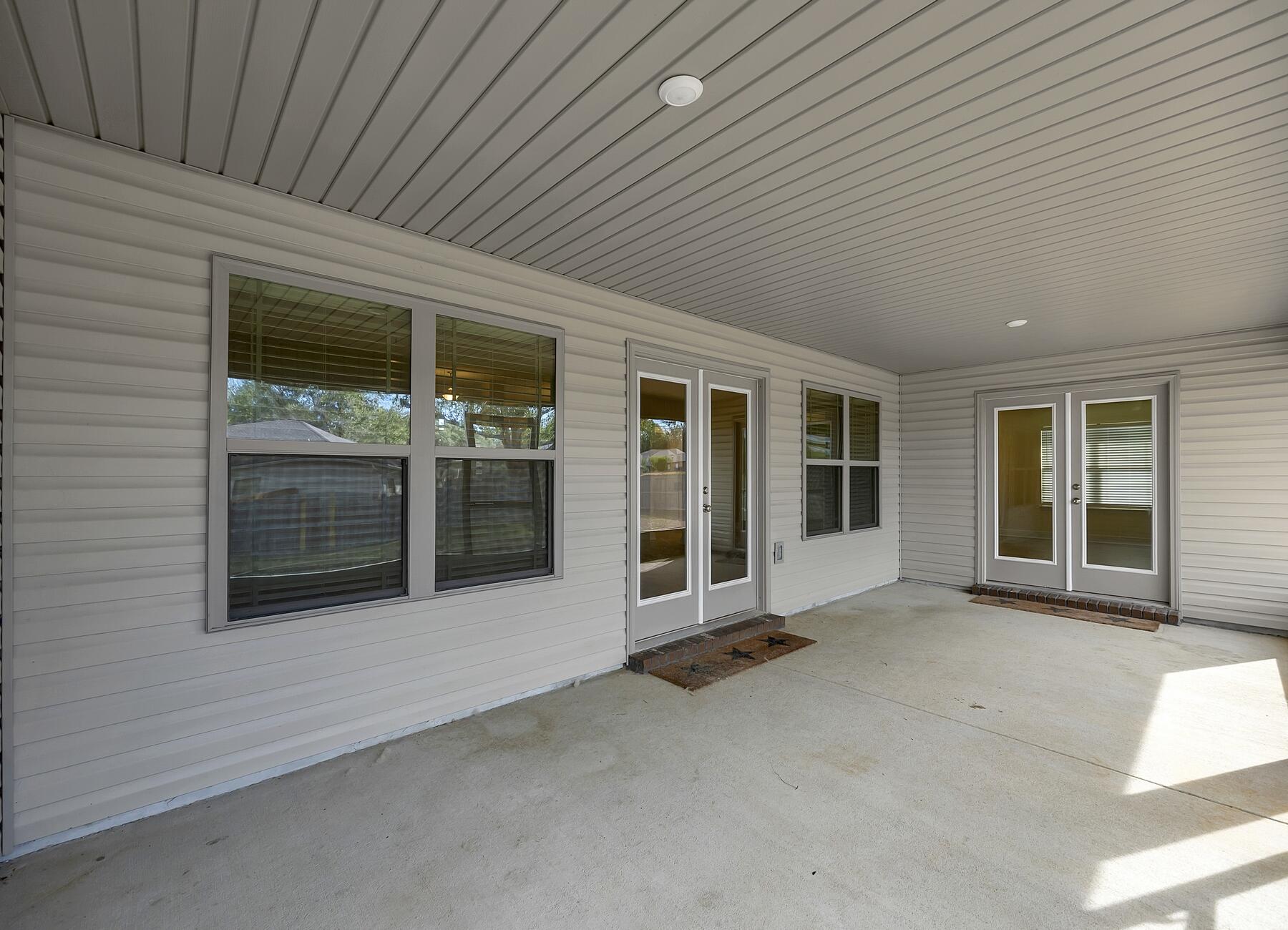 HIDDEN VALLEY - Residential Lease