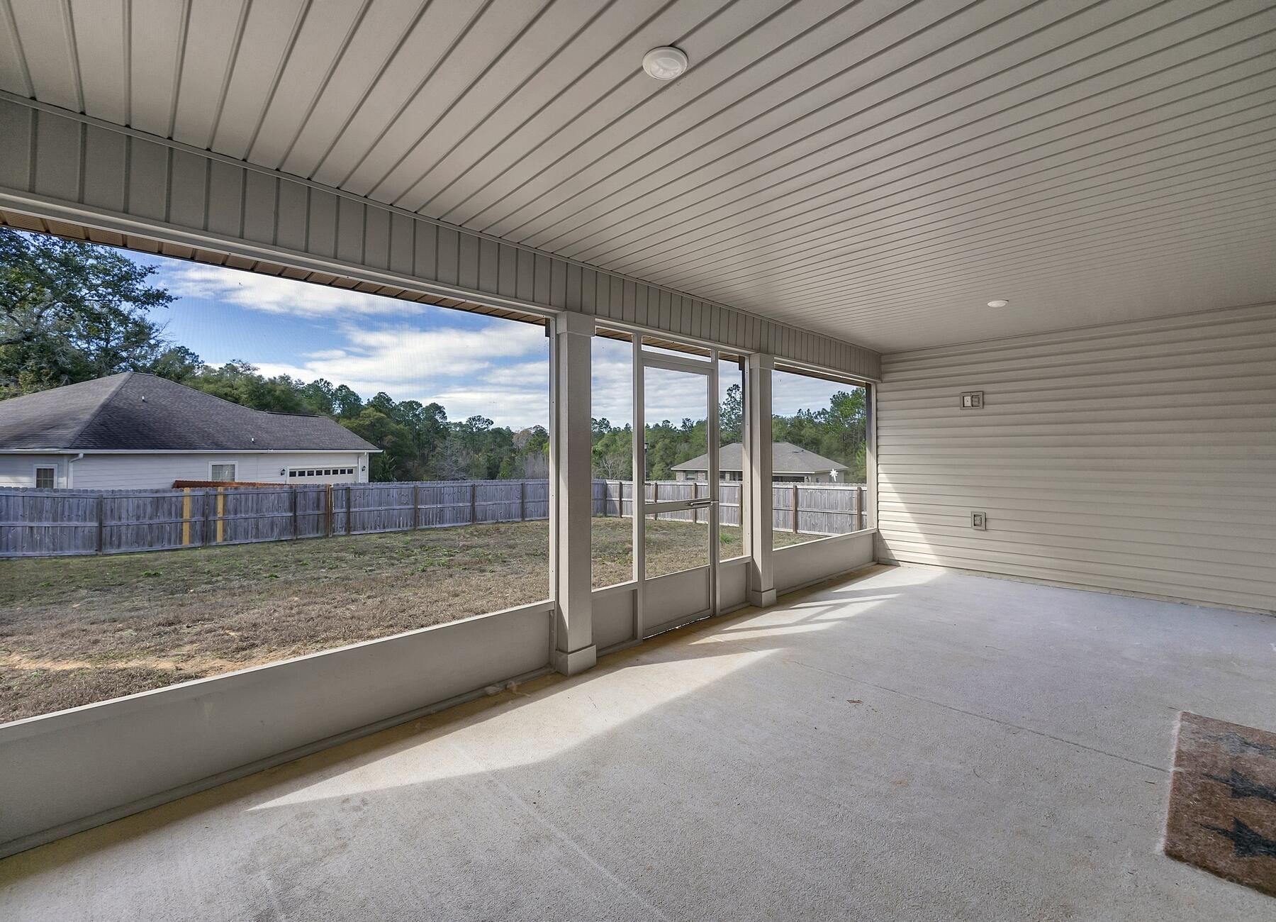 HIDDEN VALLEY - Residential Lease