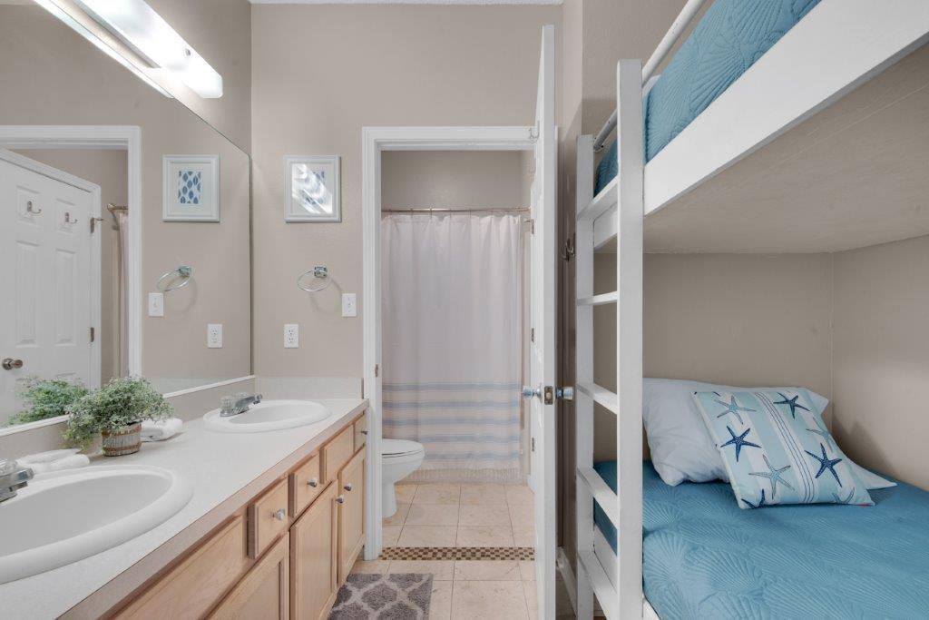 SANDPIPER COVE PH 25 - Residential