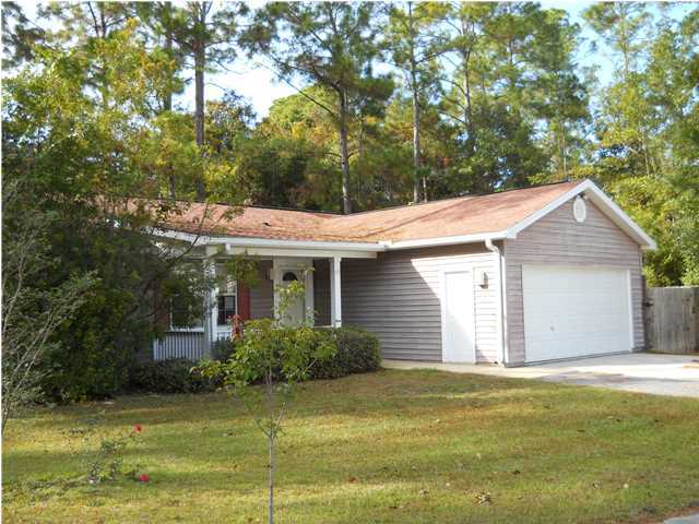 Very nice 3 bedroom, 2 bath home in Palmetto Plantation with a split bedroom floor plan. The home features tile flooring in living room, kitchen, utility and bathrooms and lots of neat features throughout. The screened porch will be great for relaxing after a long day. Fenced in back yard will give privacy for entertaining family and friends. Purchase this property for as little as 5% down.