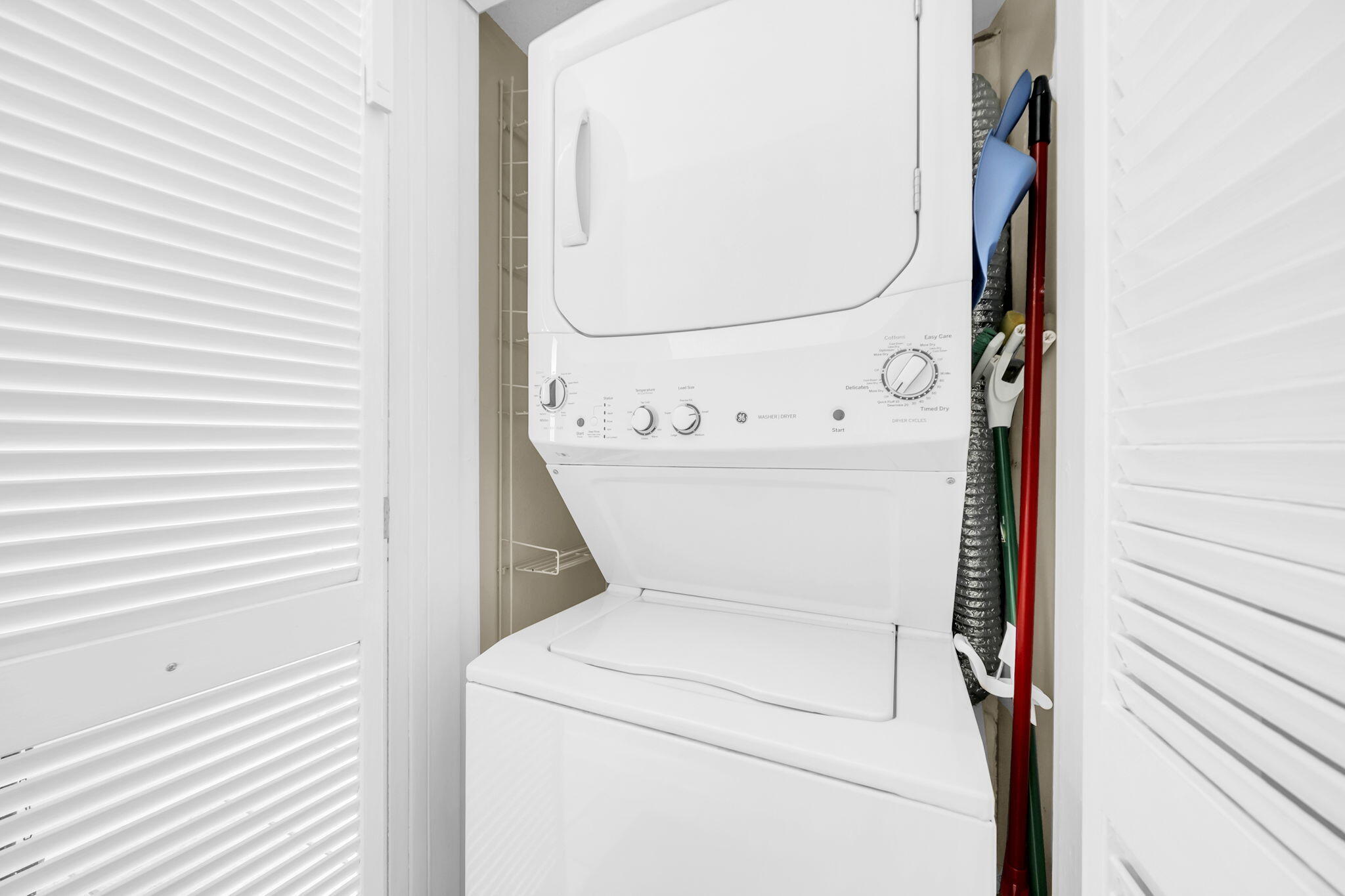 ISLAND ECHO CONDO - Residential