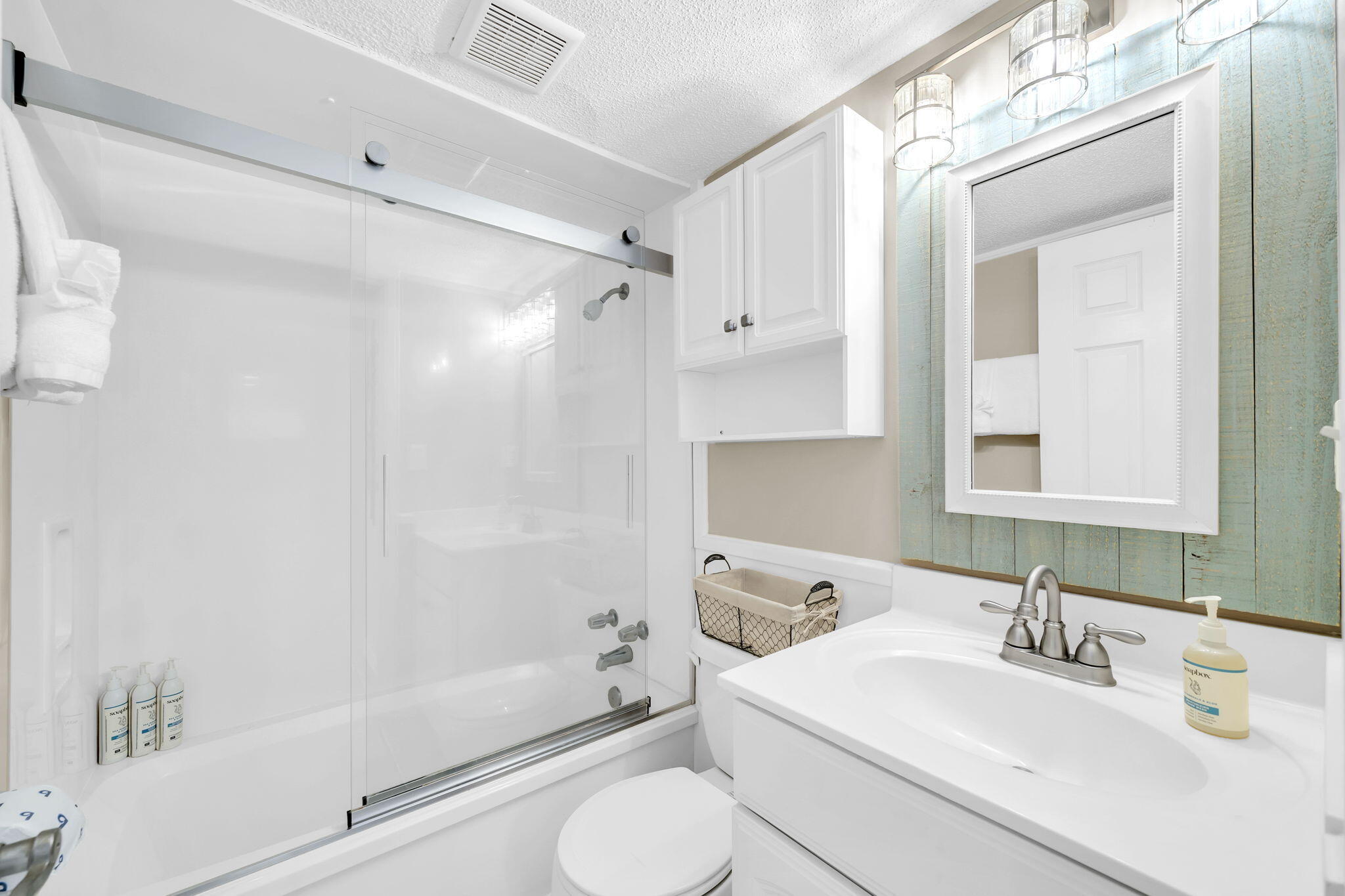 ISLAND ECHO CONDO - Residential