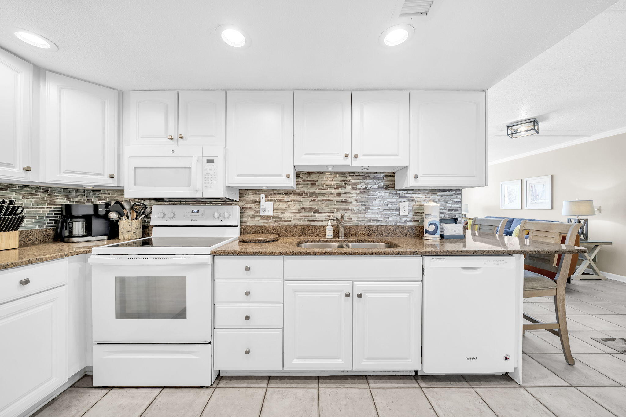 ISLAND ECHO CONDO - Residential