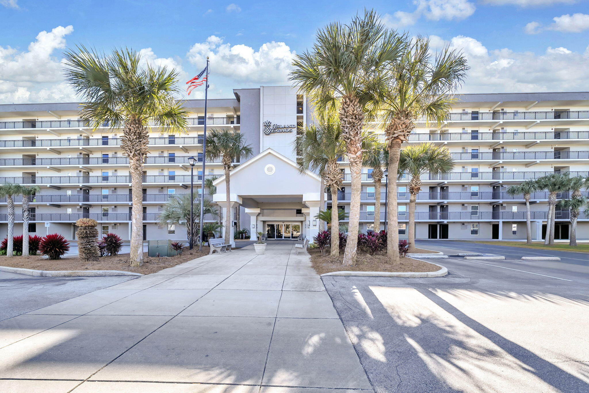 ISLAND ECHO CONDO - Residential