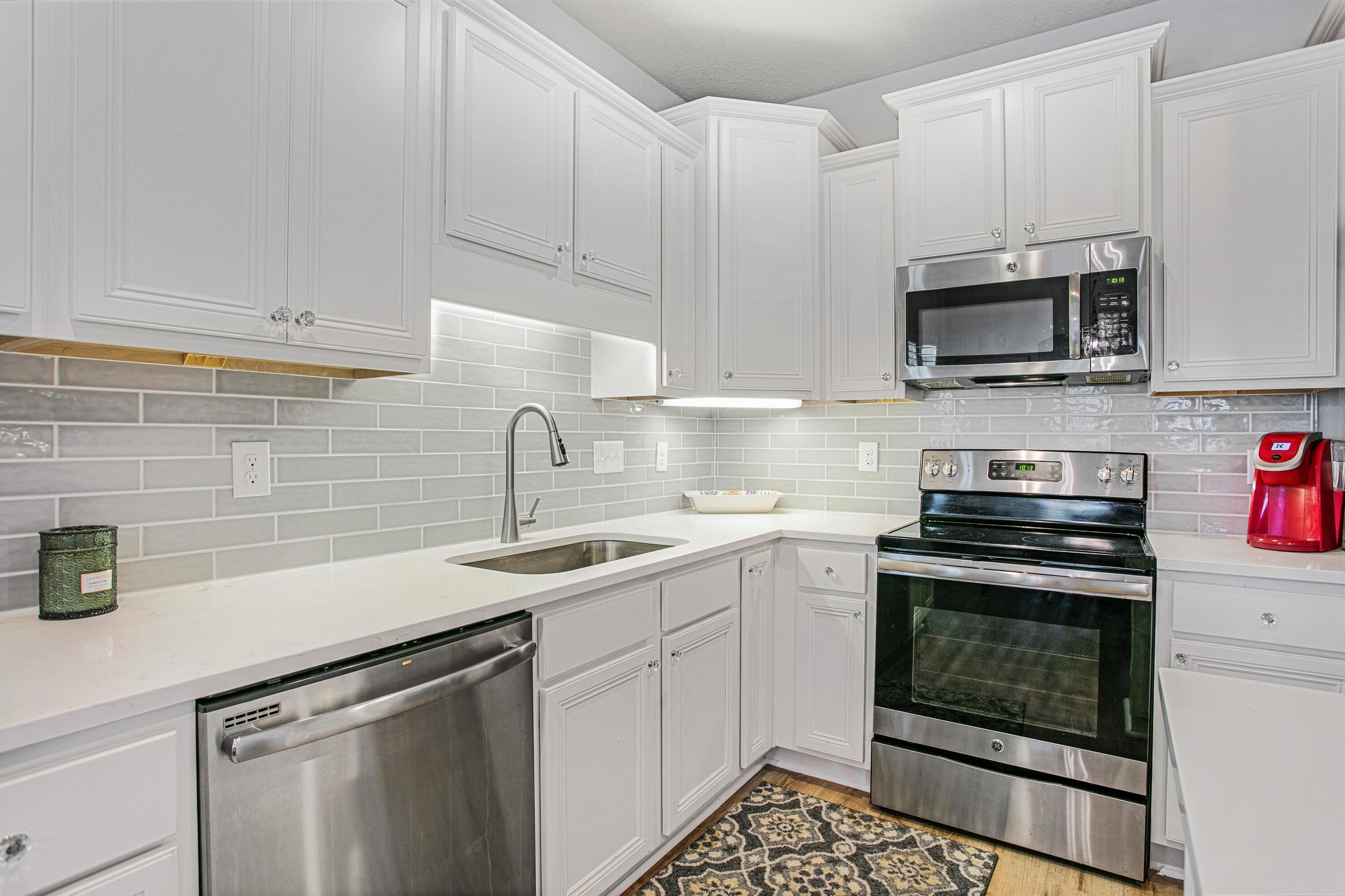 DRIFTWOOD ESTATES - Residential