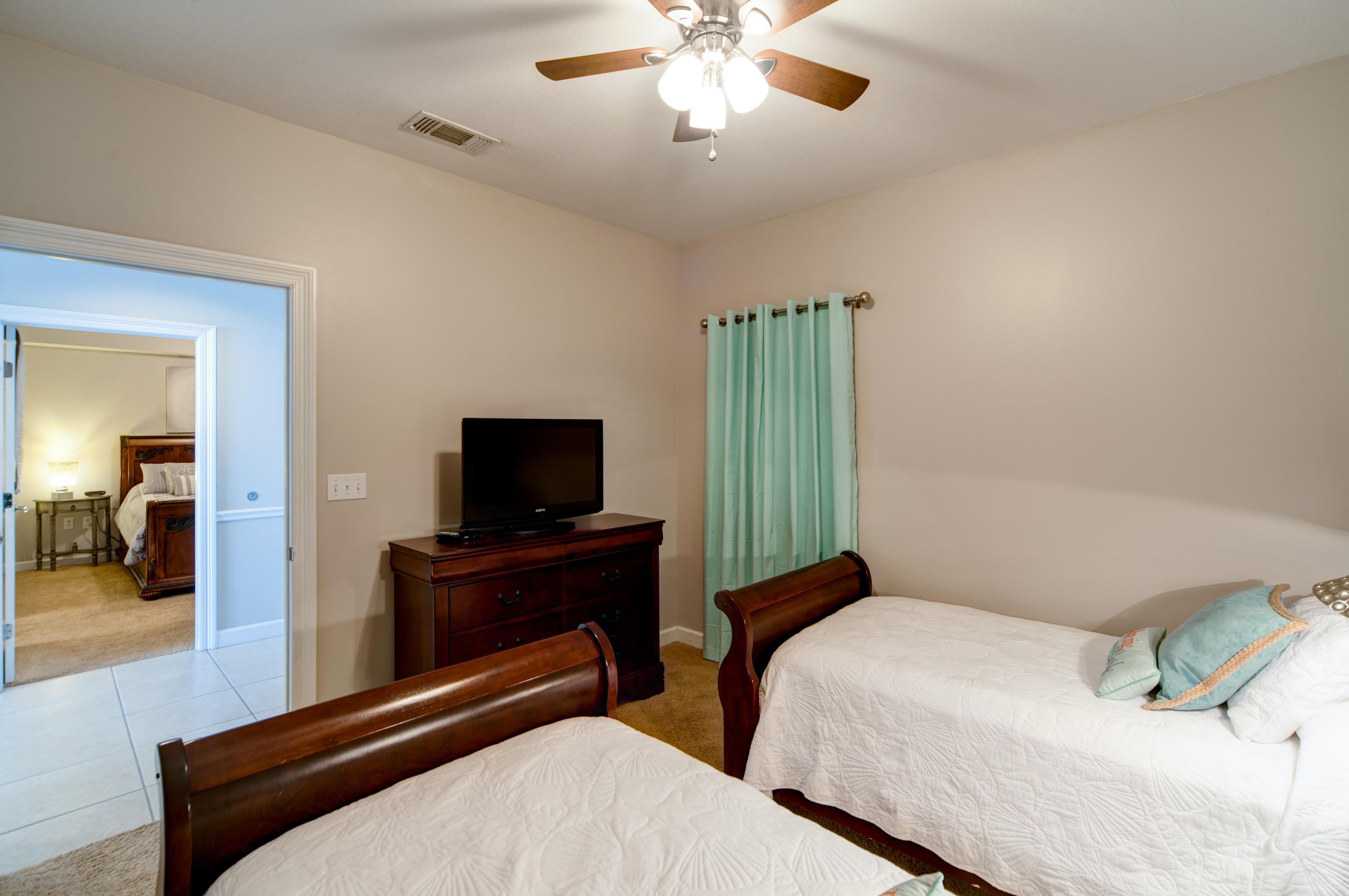 STERLING SHORES - Residential