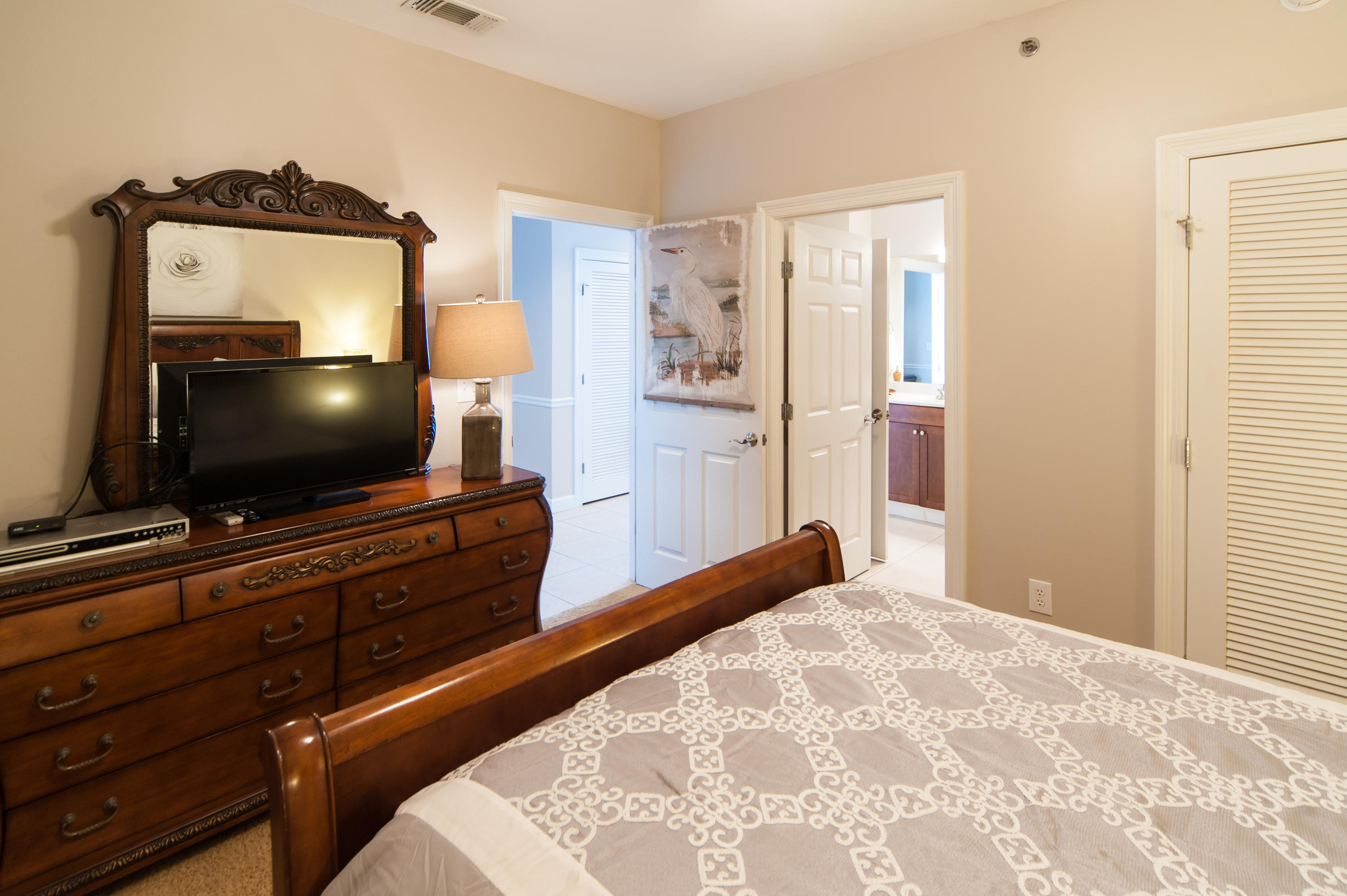 STERLING SHORES - Residential