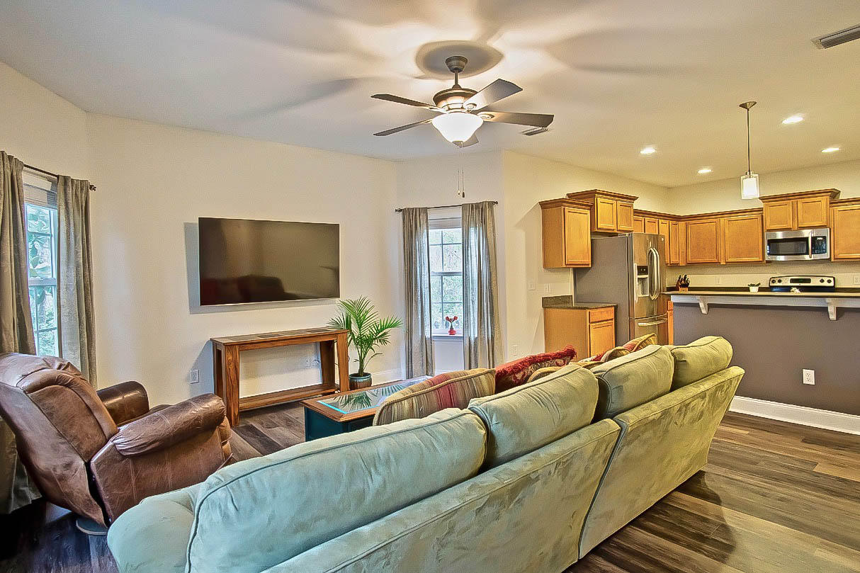 VALPARAISO PINECREST 6 - Residential