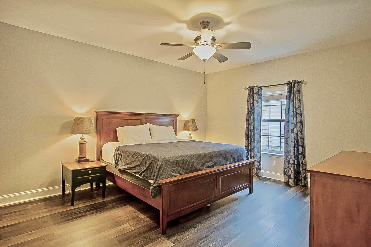 VALPARAISO PINECREST 6 - Residential