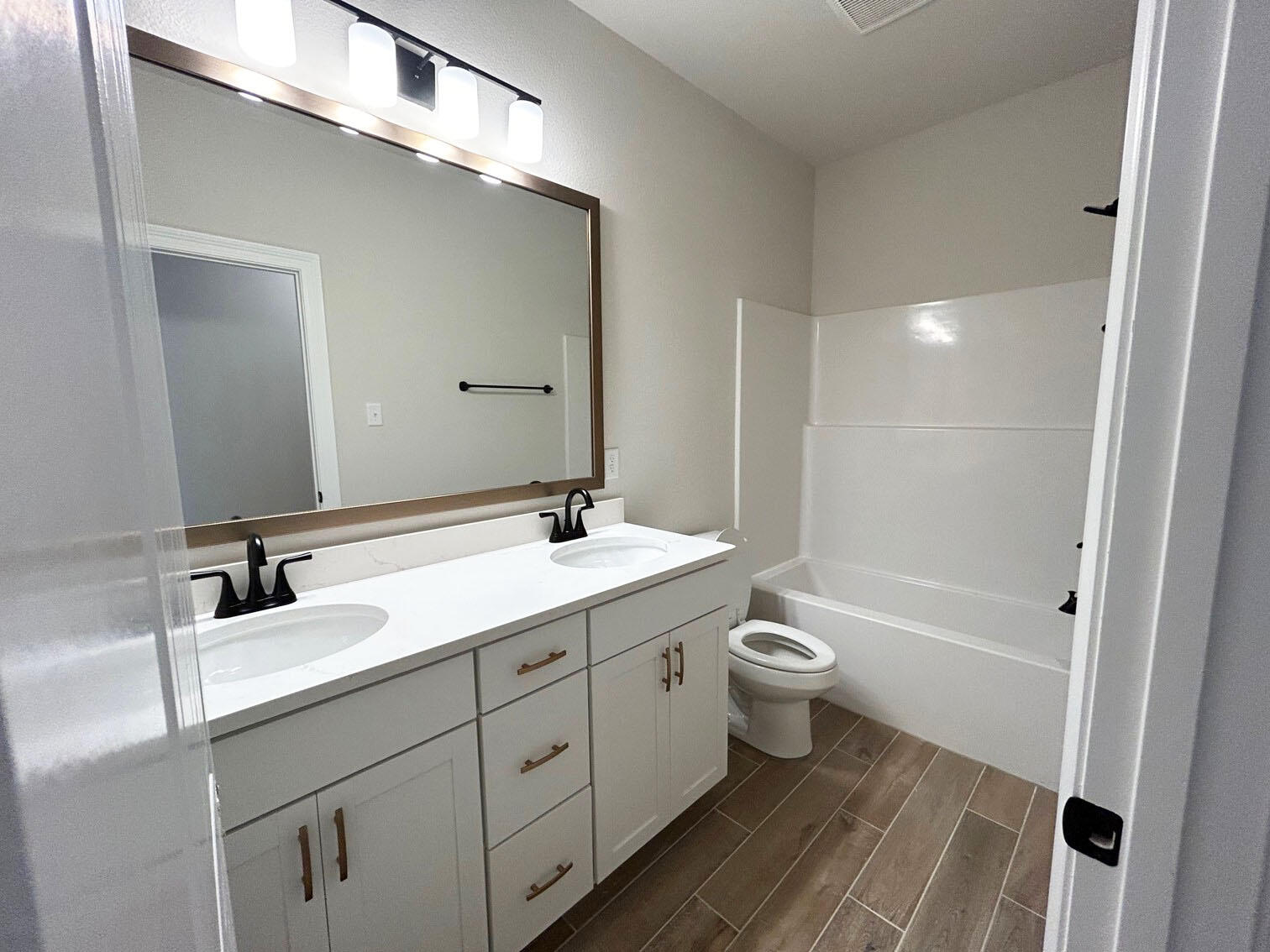 NATUREVIEW PH I - Residential