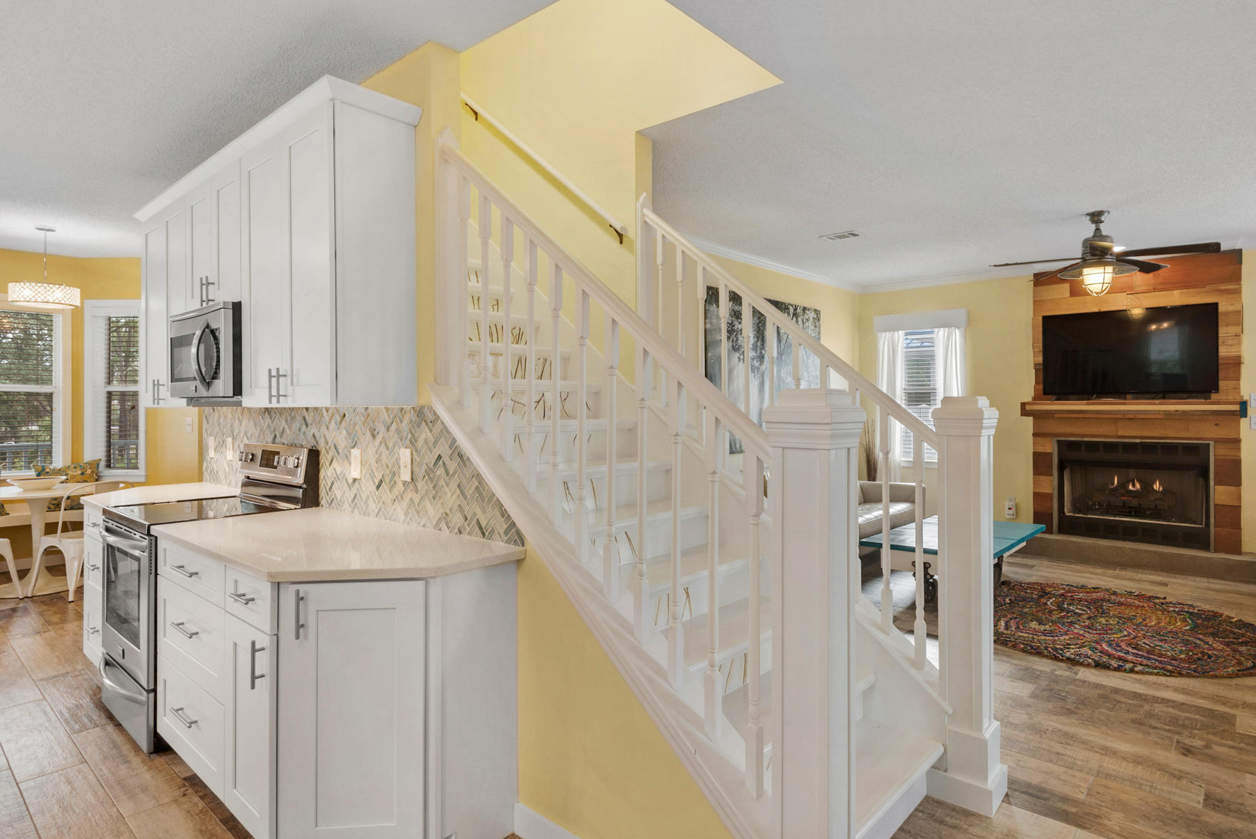 SEA DUNES - Residential