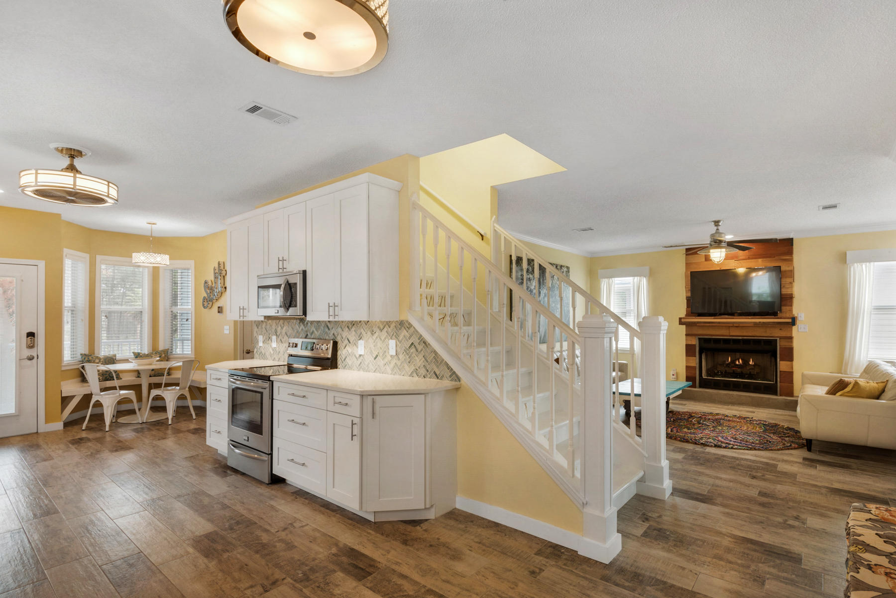 SEA DUNES - Residential