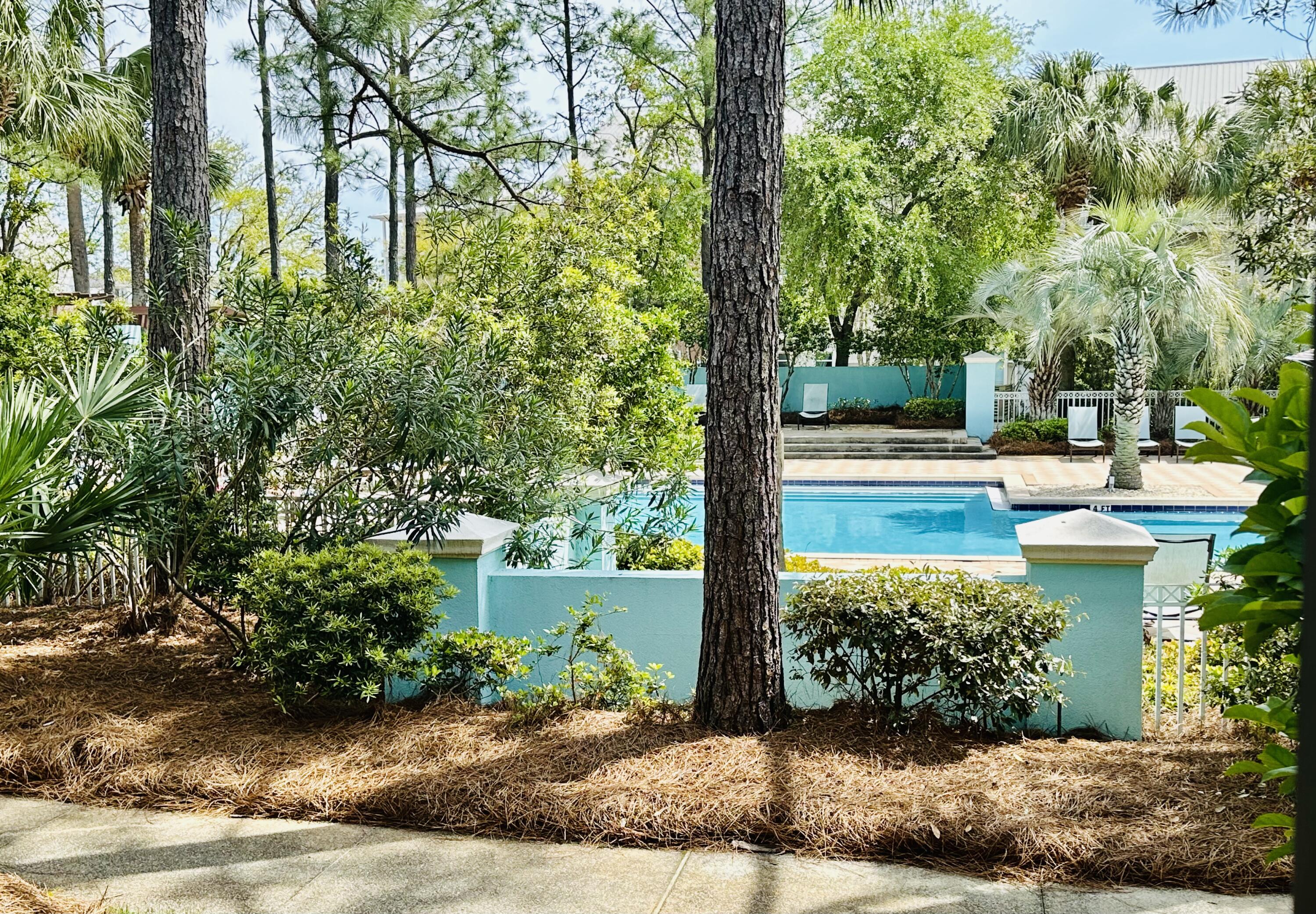 Gulf Place Courtyards - Residential