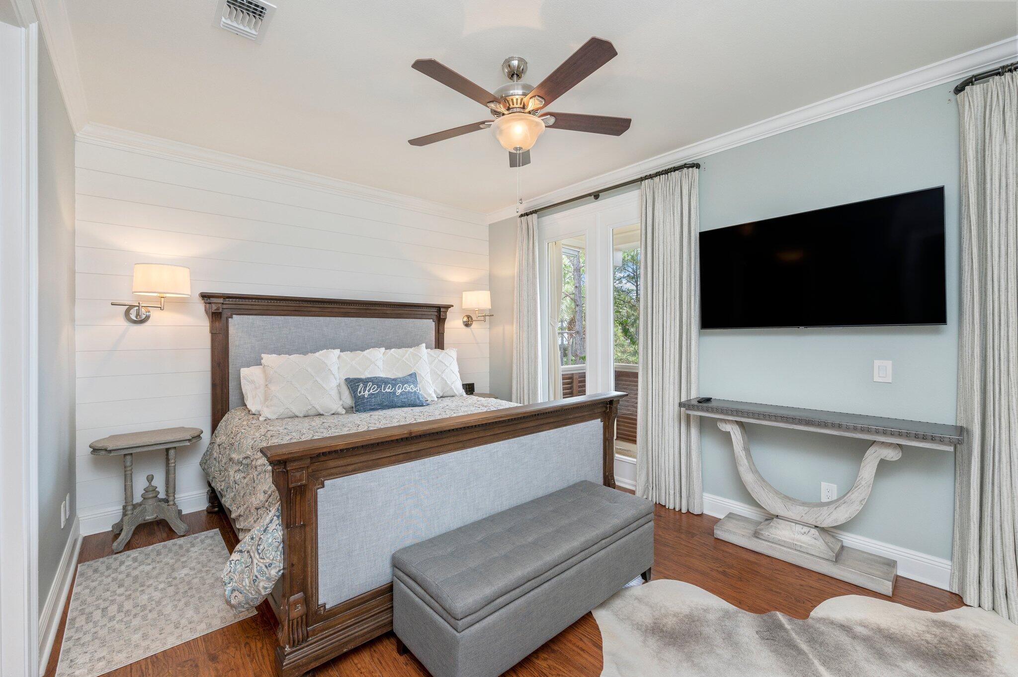 Gulf Place Courtyards - Residential