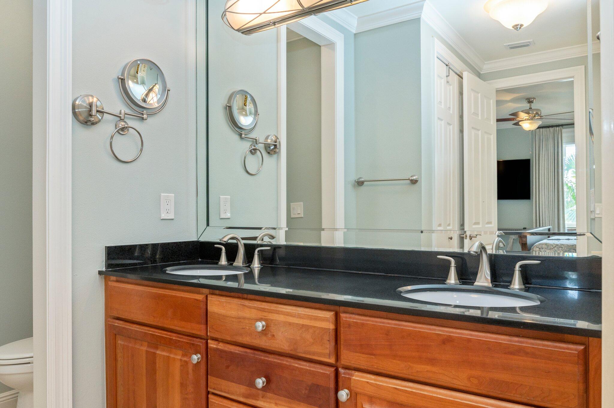 Gulf Place Courtyards - Residential