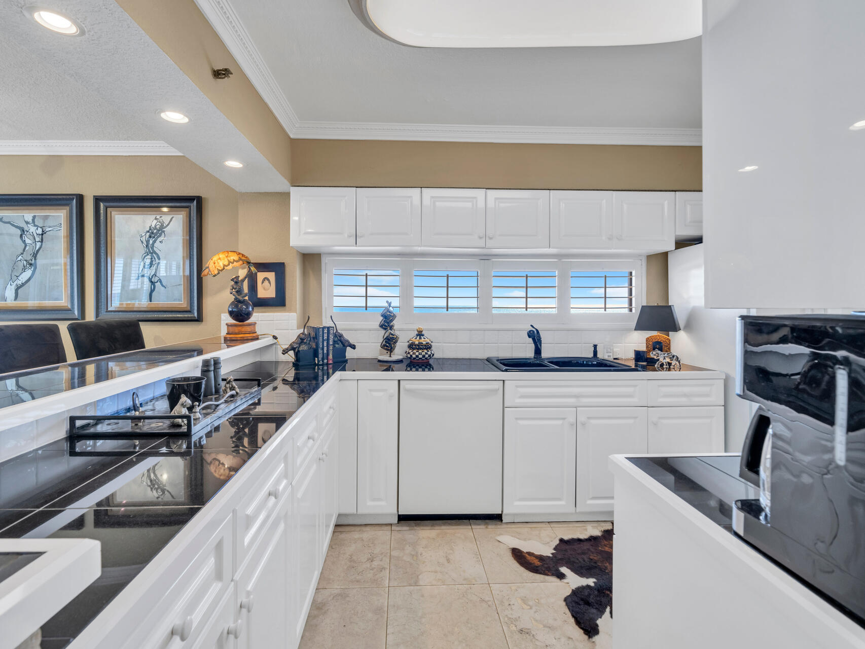 MAINSAIL CONDO PH 5 - Residential