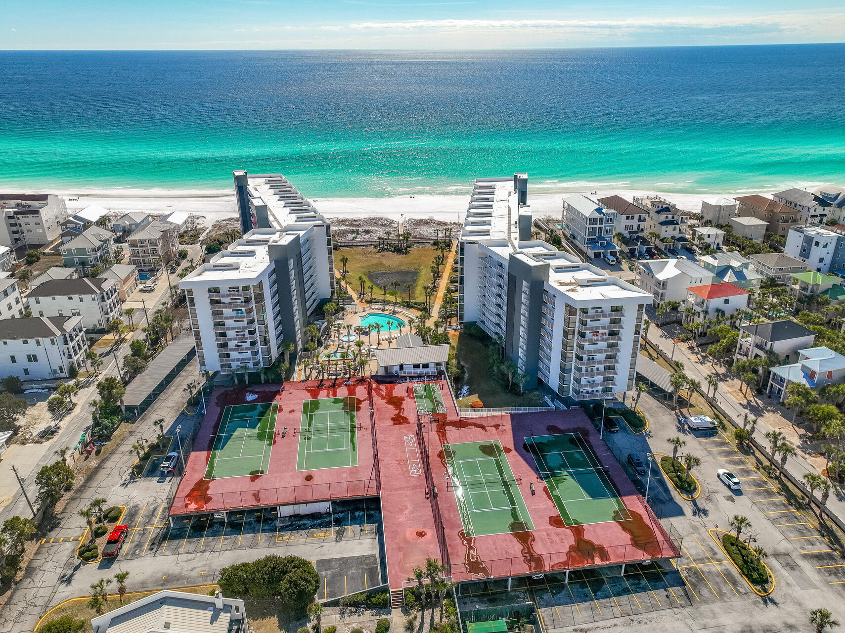 MAINSAIL CONDO PH 5 - Residential