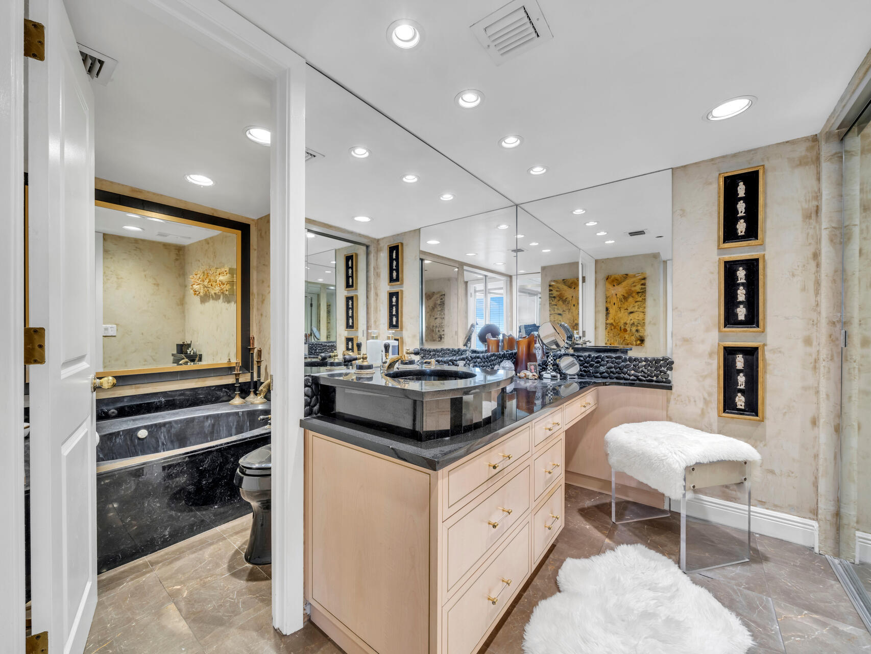 MAINSAIL CONDO PH 5 - Residential