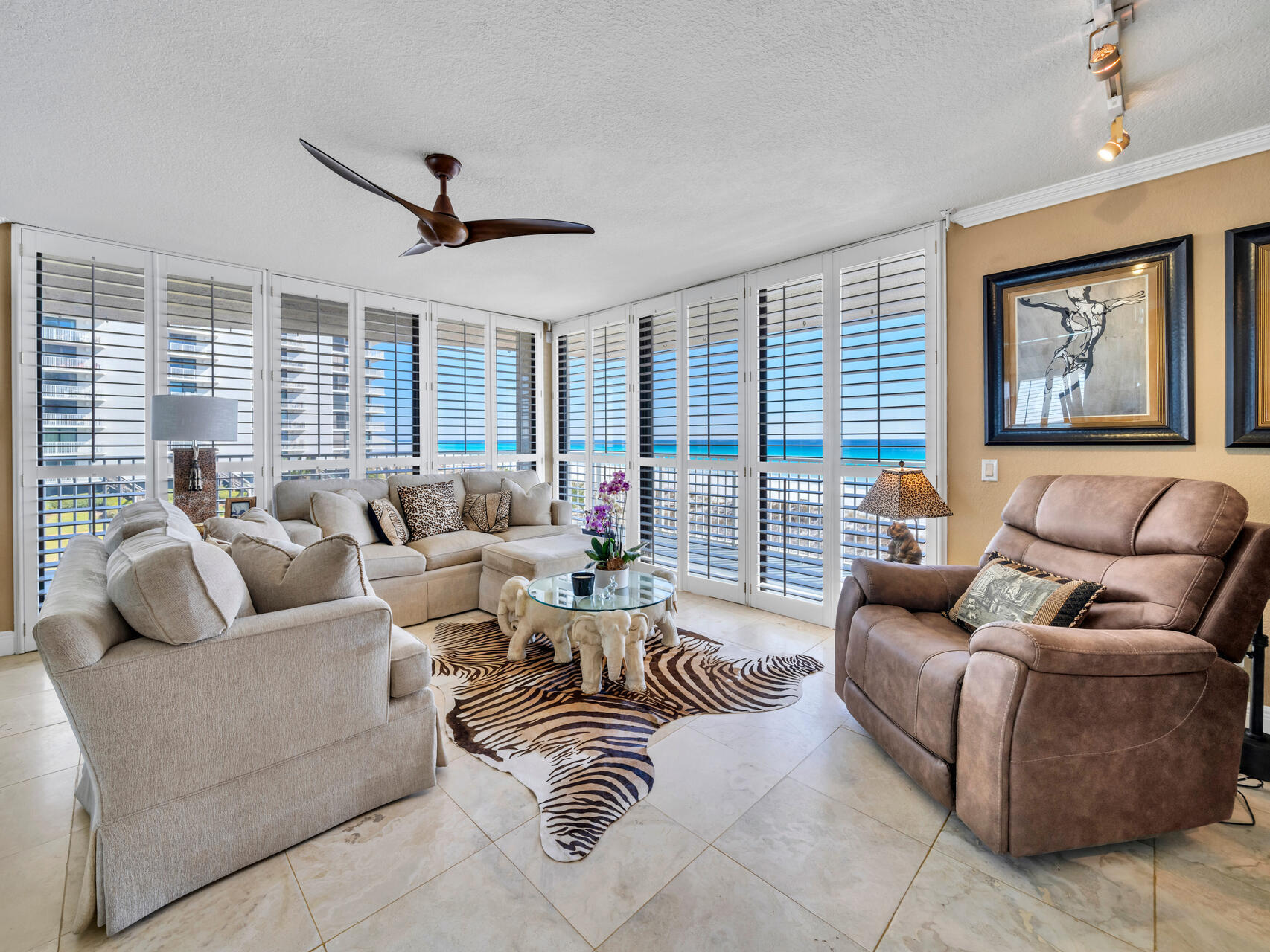MAINSAIL CONDO PH 5 - Residential