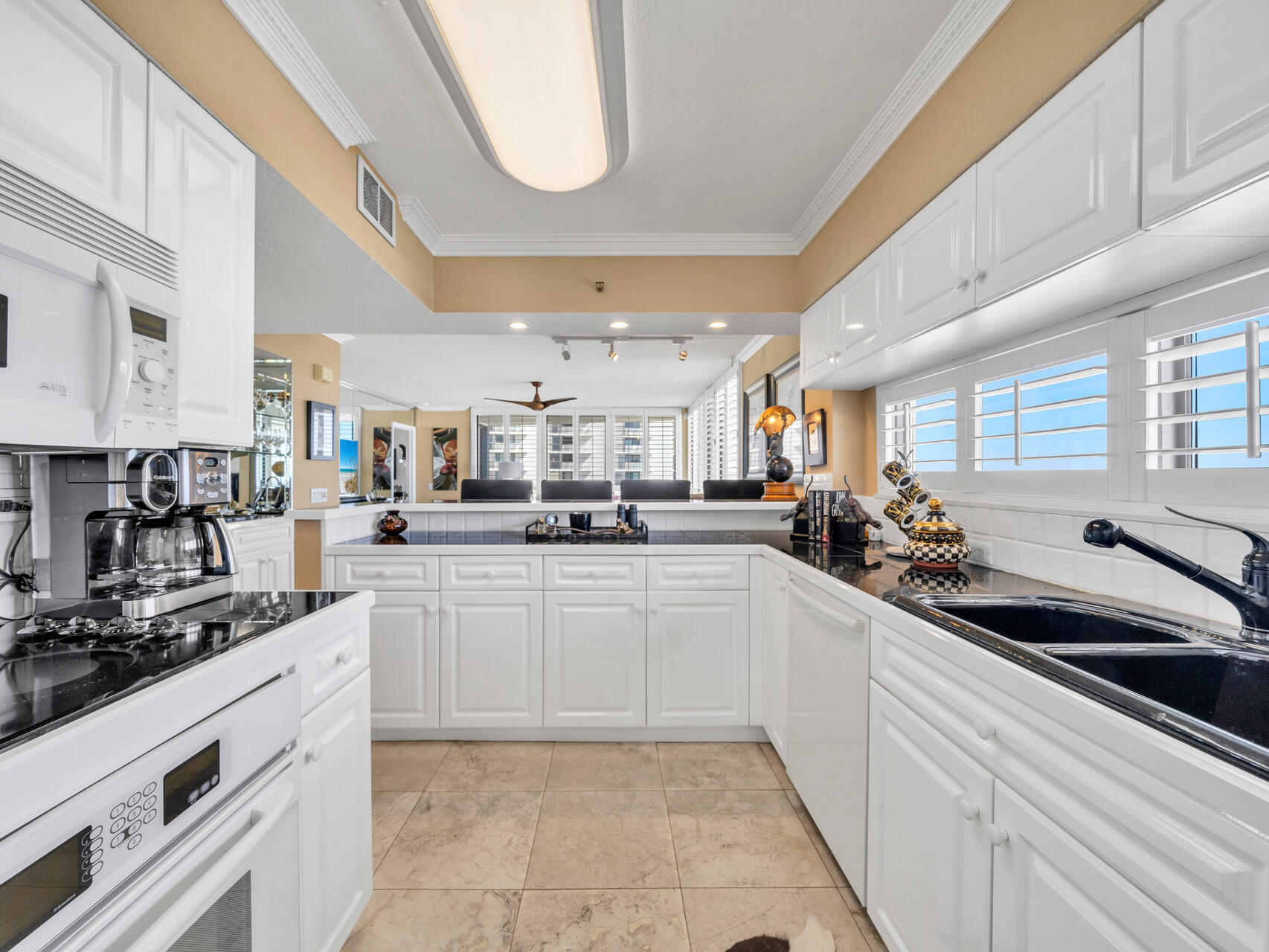 MAINSAIL CONDO PH 5 - Residential